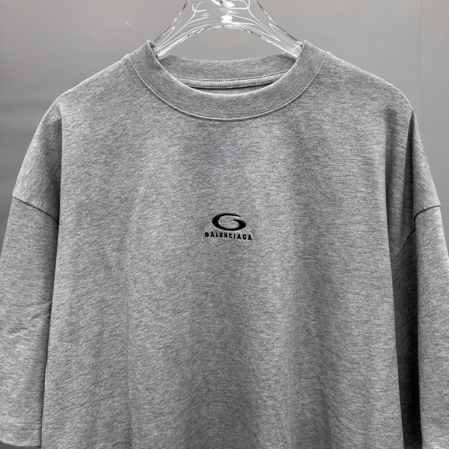 巴黎 ｜ 新款短袖t，成衣洗水炒色喷色工艺，男女同款，尺码sml