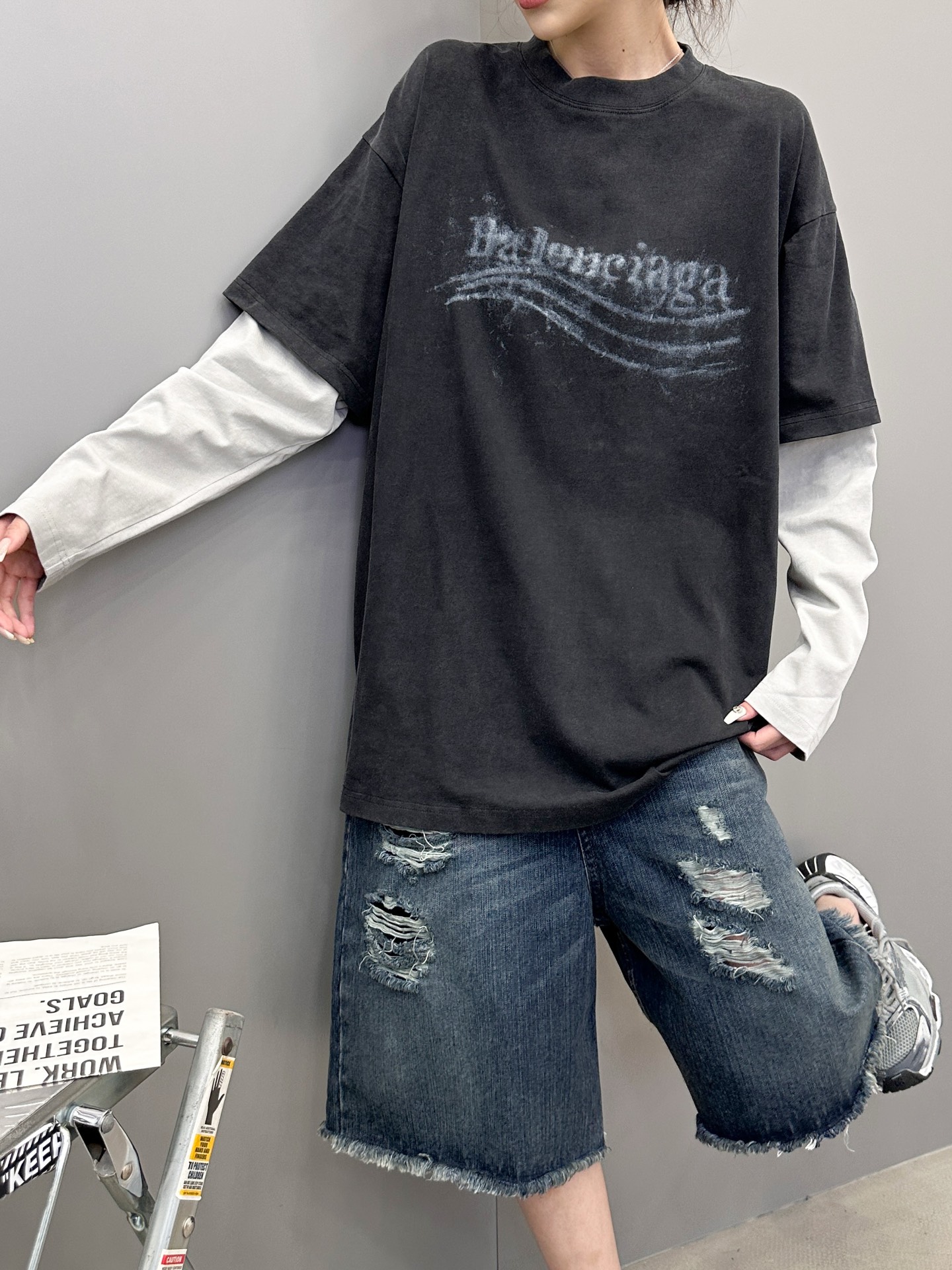 巴黎 ｜ 新款假两件长袖t，成衣洗水炒色加成衣前后印花工艺，假两件做工，男女同款，尺码sml