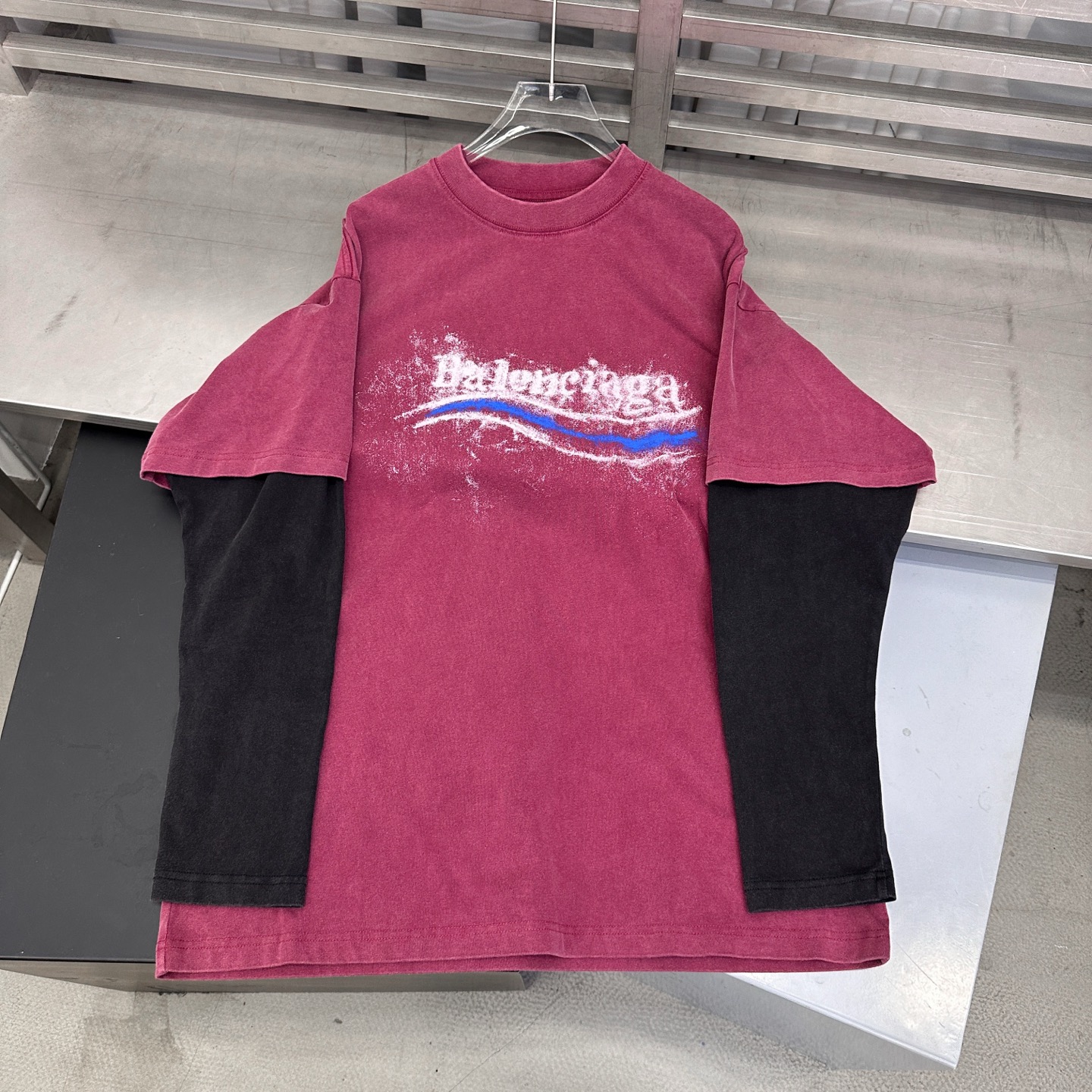 巴黎 ｜ 新款假两件长袖t，成衣洗水炒色加成衣前后印花工艺，假两件做工，男女同款，尺码sml