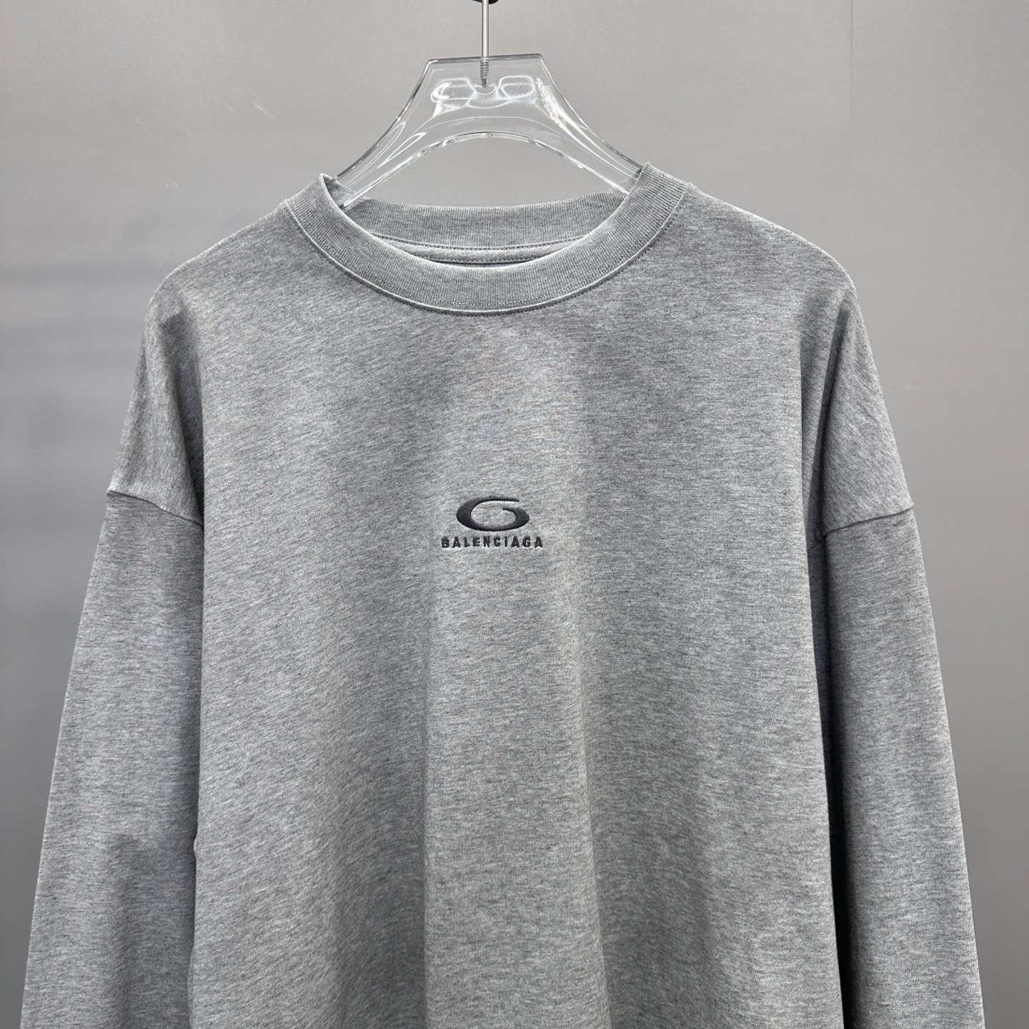 巴黎 ｜ 新款长袖t，成衣洗水炒色工艺加经典刺绣标，男女同款，尺码sml