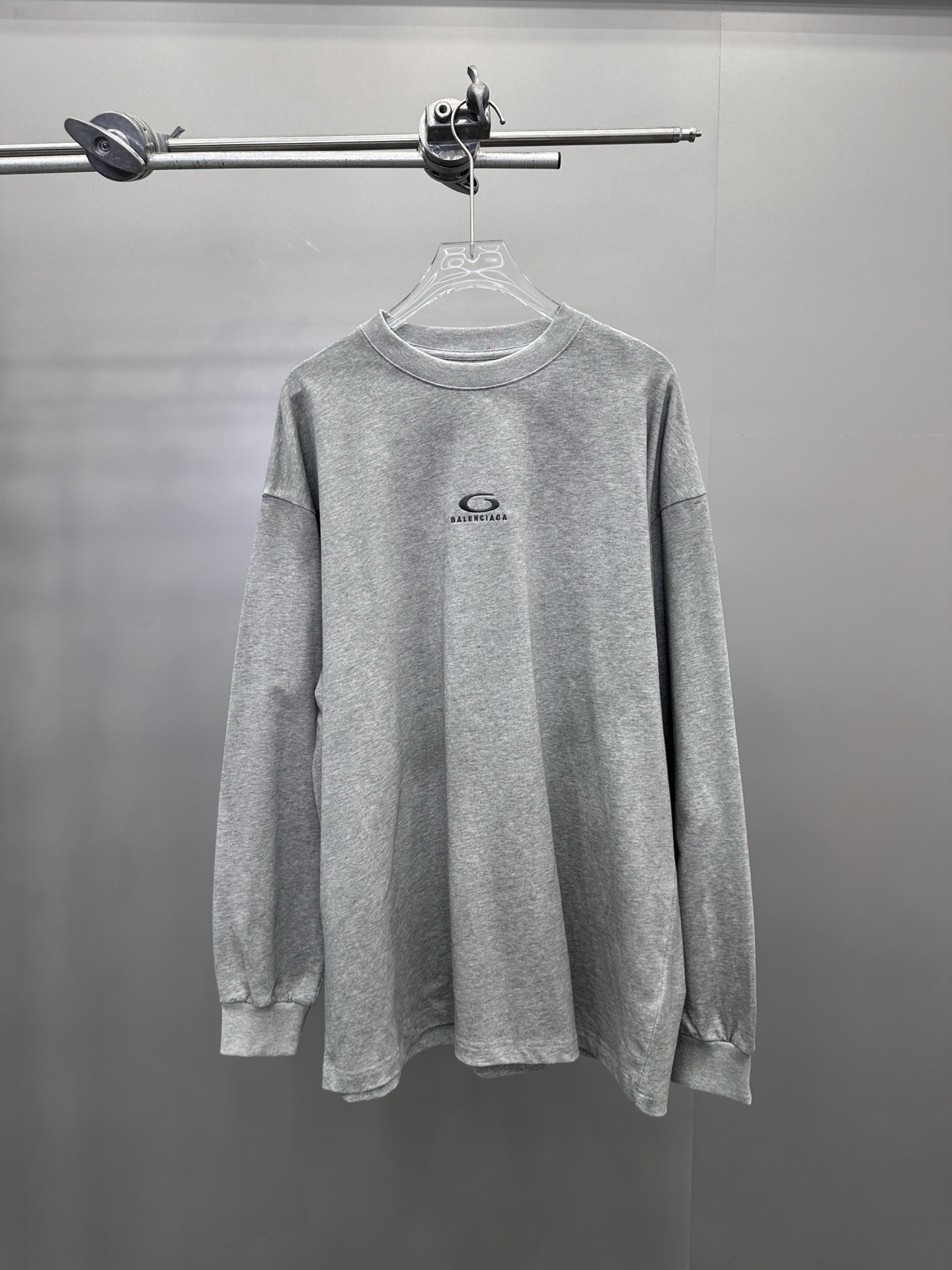 巴黎 ｜ 新款长袖t，成衣洗水炒色工艺加经典刺绣标，男女同款，尺码sml