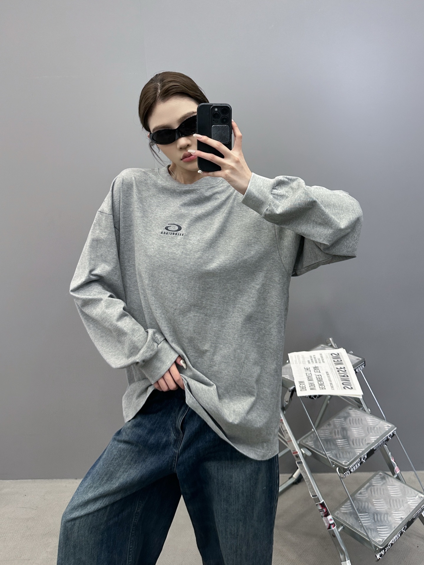 巴黎 ｜ 新款长袖t，成衣洗水炒色工艺加经典刺绣标，男女同款，尺码sml