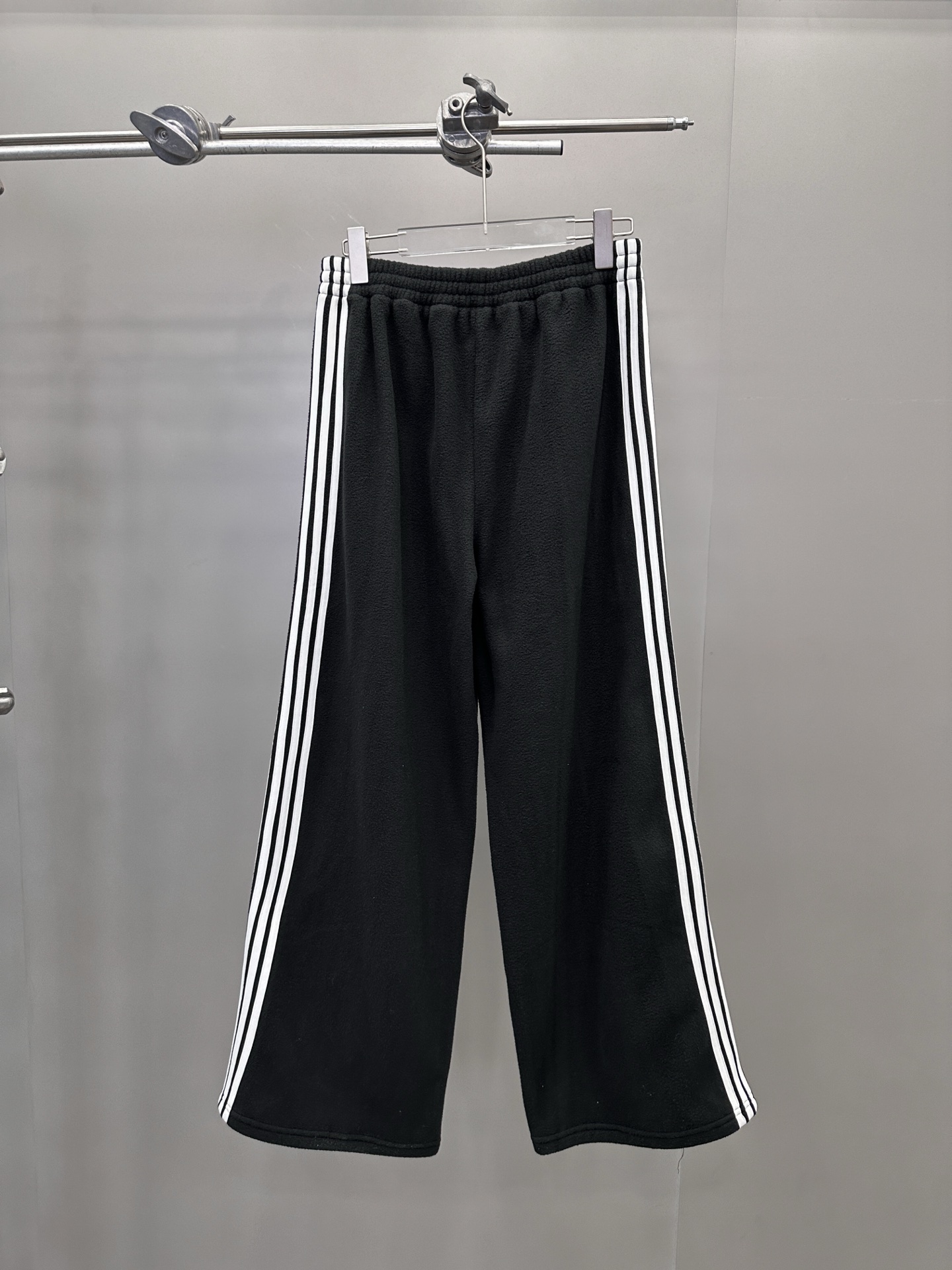 巴黎 ｜ 新款休闲裤，经典刺绣标，手工车侧杠工艺，男女同款，尺码sml