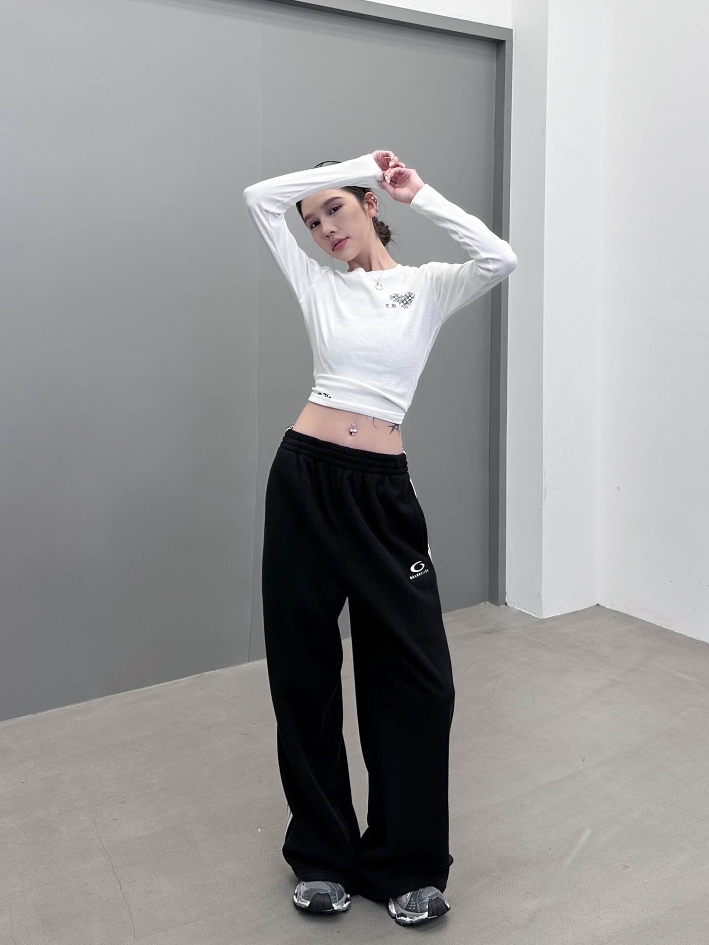 巴黎 ｜ 新款休闲裤，经典刺绣标，手工车侧杠工艺，男女同款，尺码sml