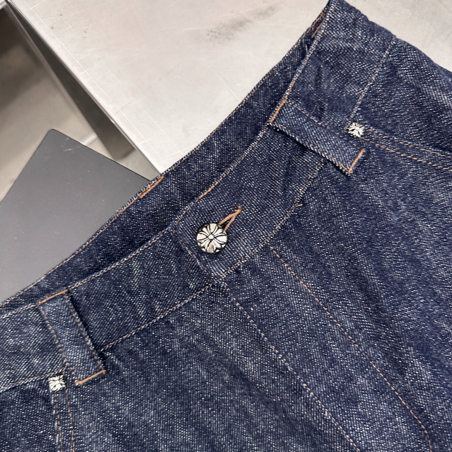 克罗心 ｜ 新款牛仔工装裤，成衣洗水手工钉原生牛仔工装裤，男女同款，尺码sml