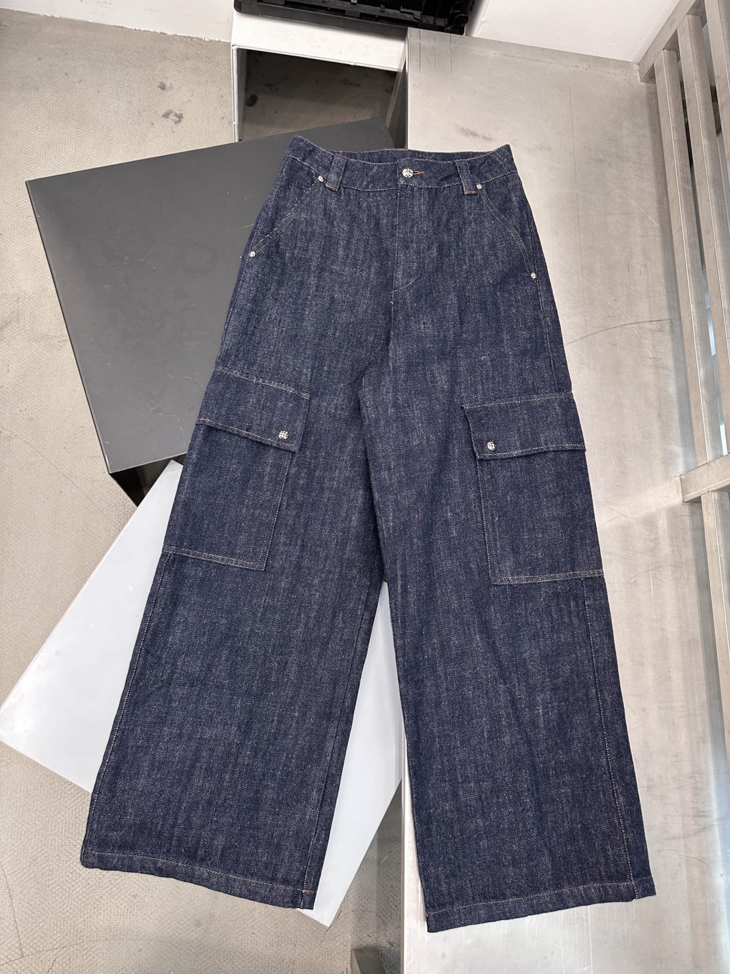 克罗心 ｜ 新款牛仔工装裤，成衣洗水手工钉原生牛仔工装裤，男女同款，尺码sml