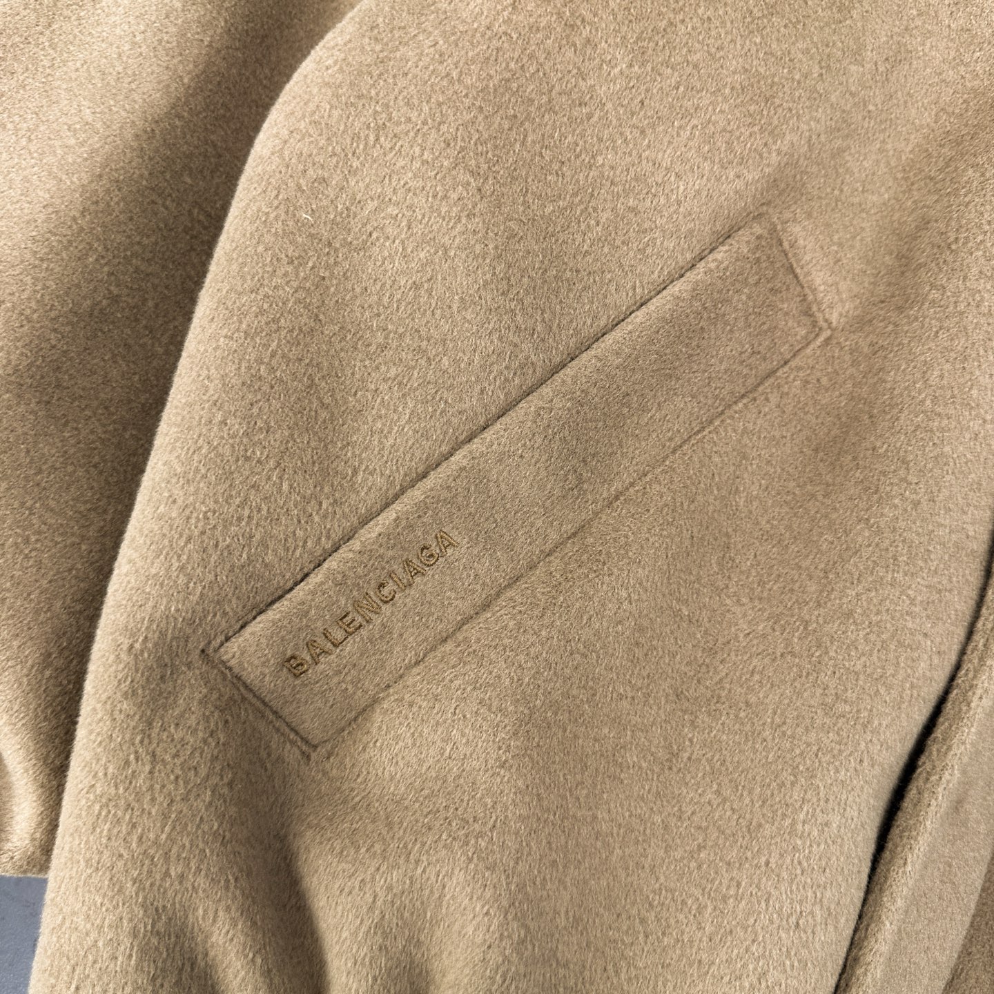 🆕巴黎 ｜ 新款休闲外套，经典刺绣标，进口环保混纺面料，休闲时尚，尺码sml