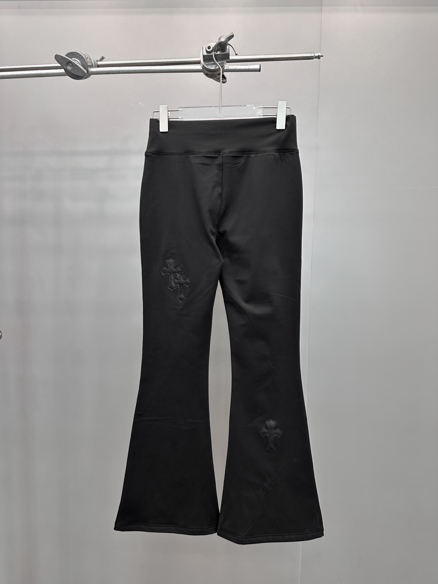 🆕克罗心 ｜ 新款瑜伽裤，经典手工刺绣十字标，运动休闲微喇加绒打底裤，尺码sml