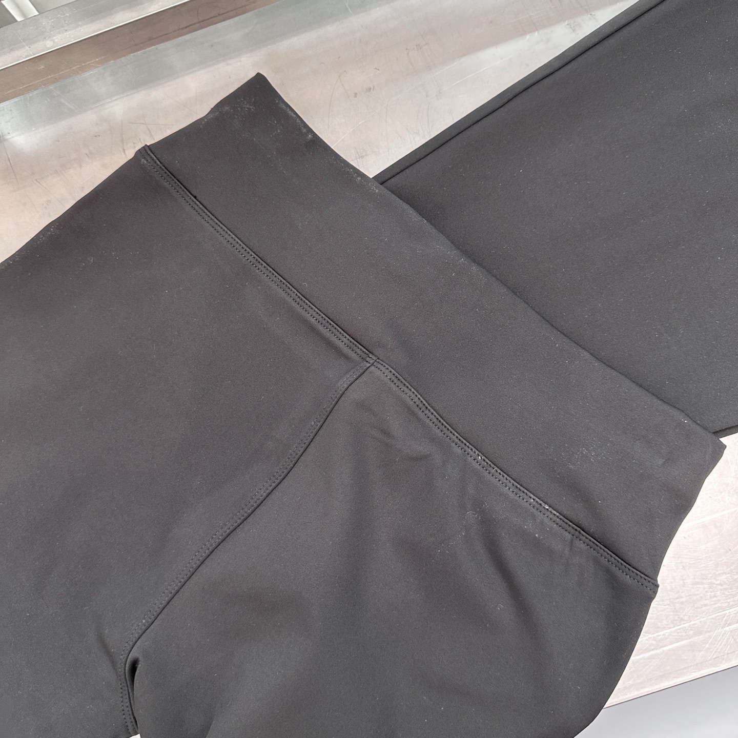 🆕克罗心 ｜ 新款瑜伽裤，经典手工刺绣十字标，运动休闲微喇加绒打底裤，尺码sml