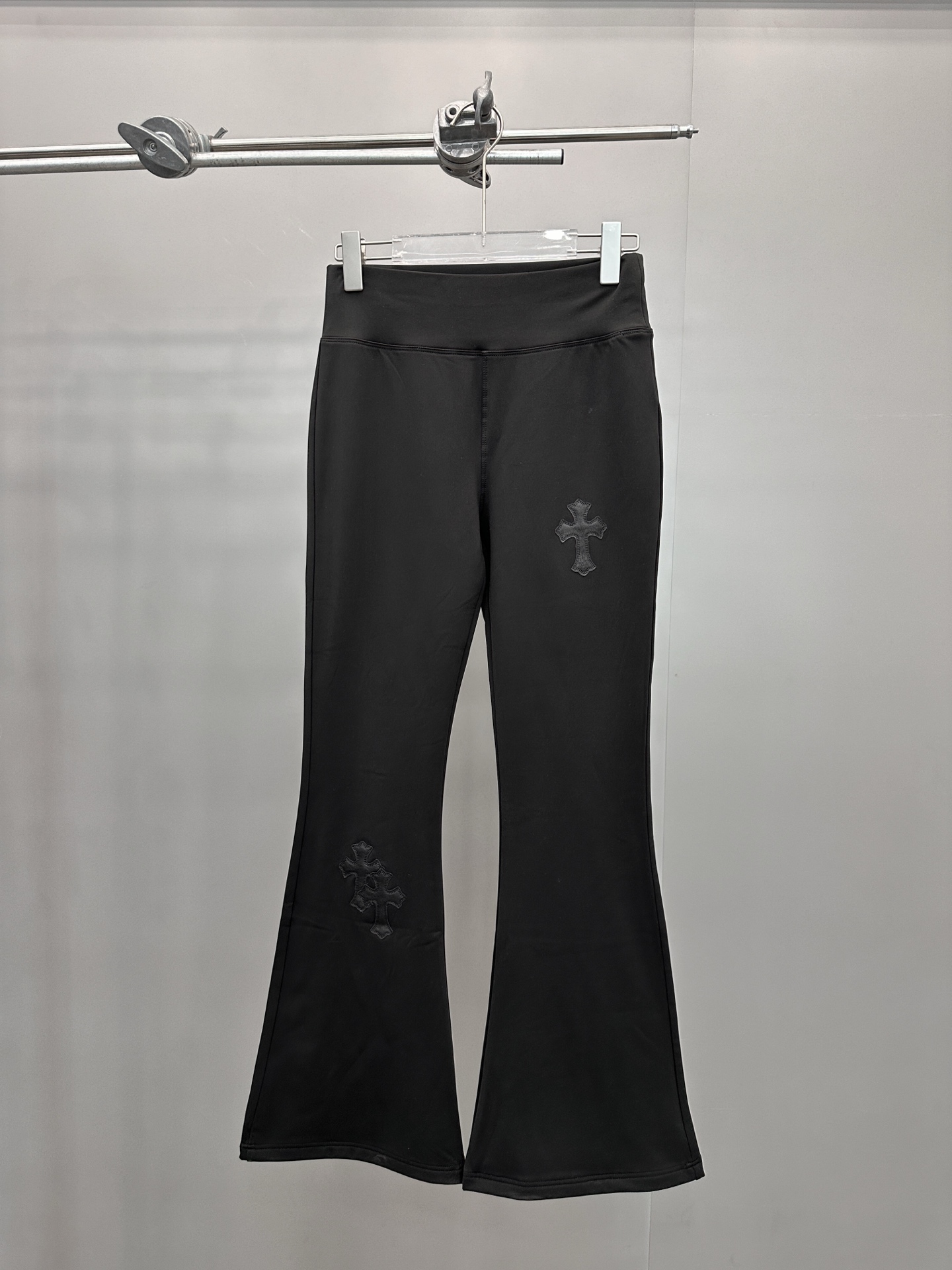 🆕克罗心 ｜ 新款瑜伽裤，经典手工刺绣十字标，运动休闲微喇加绒打底裤，尺码sml