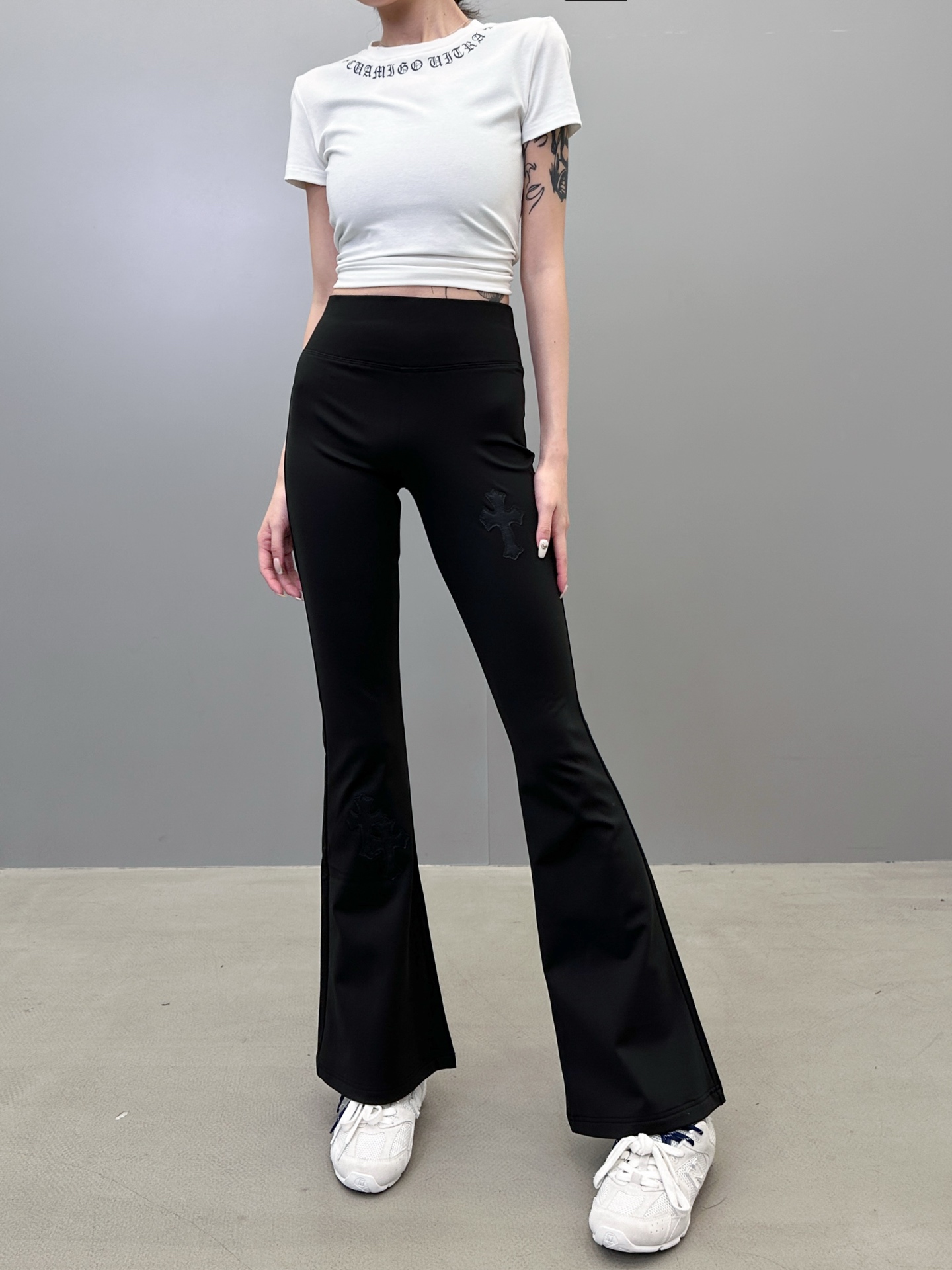 🆕克罗心 ｜ 新款瑜伽裤，经典手工刺绣十字标，运动休闲微喇加绒打底裤，尺码sml