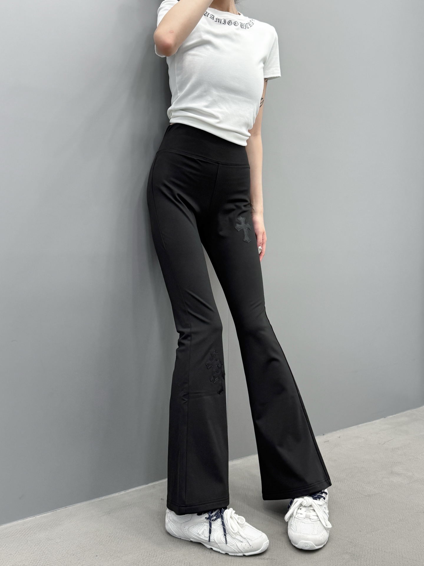 🆕克罗心 ｜ 新款瑜伽裤，经典手工刺绣十字标，运动休闲微喇加绒打底裤，尺码sml