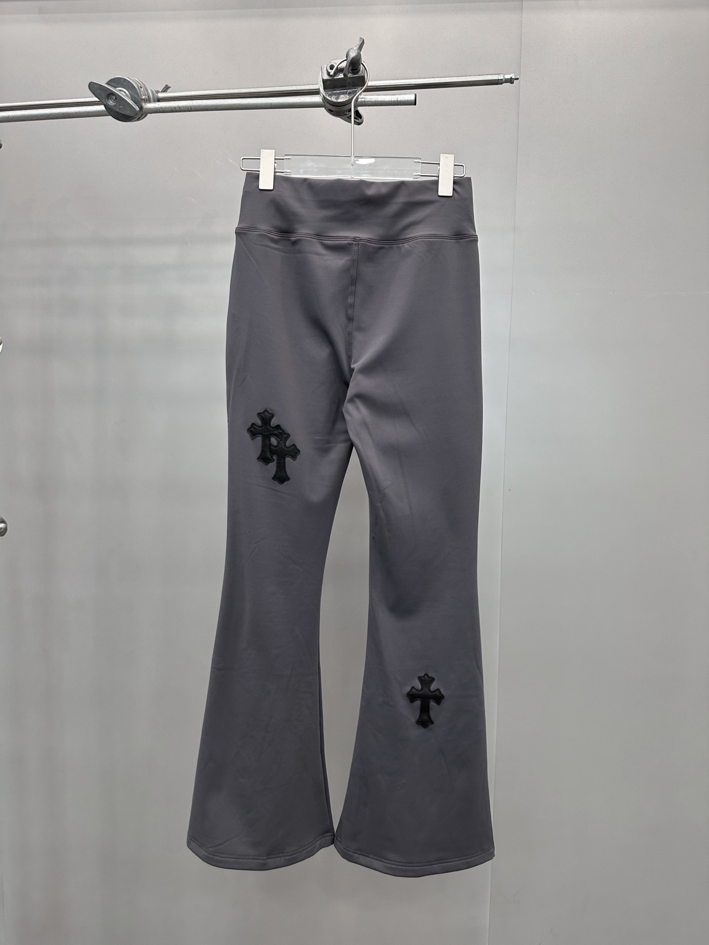 🆕克罗心 ｜ 新款瑜伽裤，经典手工刺绣十字标，运动休闲微喇加绒打底裤，尺码sml