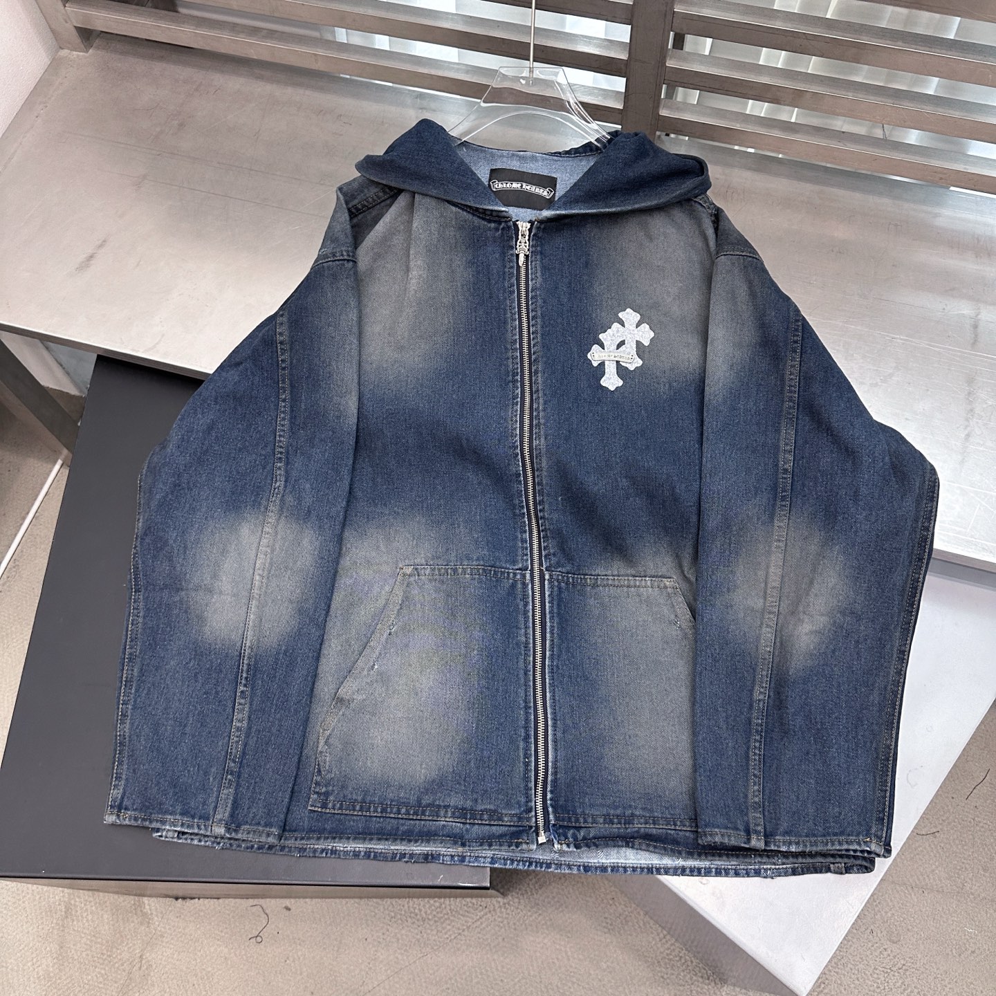 🆕克罗心 ｜ 新款牛仔外套，成衣洗水吊磨泥浆工艺加4处印花，男女同款，尺码sml