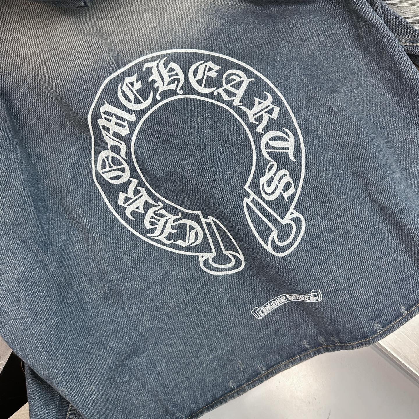 🆕克罗心 ｜ 新款牛仔外套，成衣洗水吊磨泥浆工艺加4处印花，男女同款，尺码sml