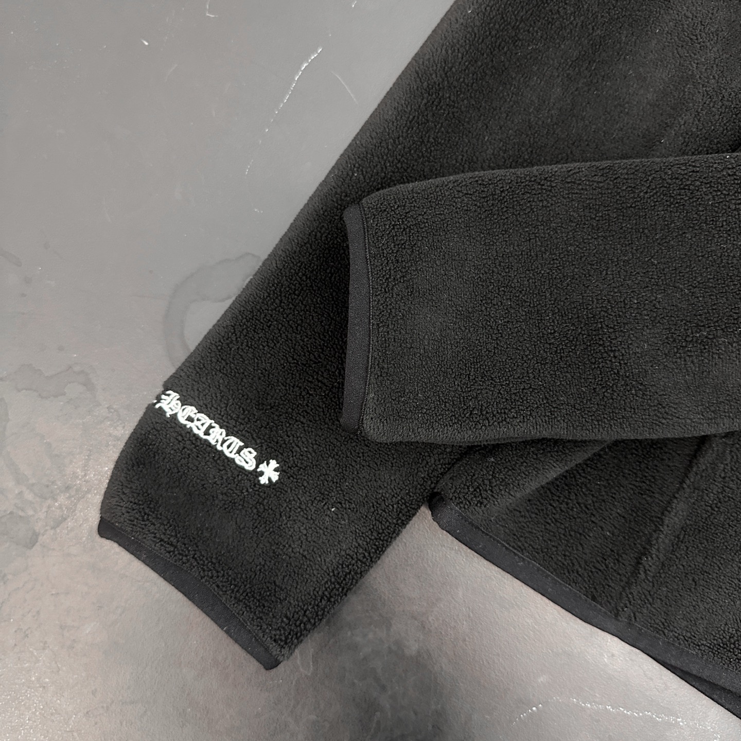 🆕克罗心 ｜ 新款摇粒绒开衫，多处经典刺绣标工艺，休闲时尚，可内搭保暖也可外穿搭配，尺码sml