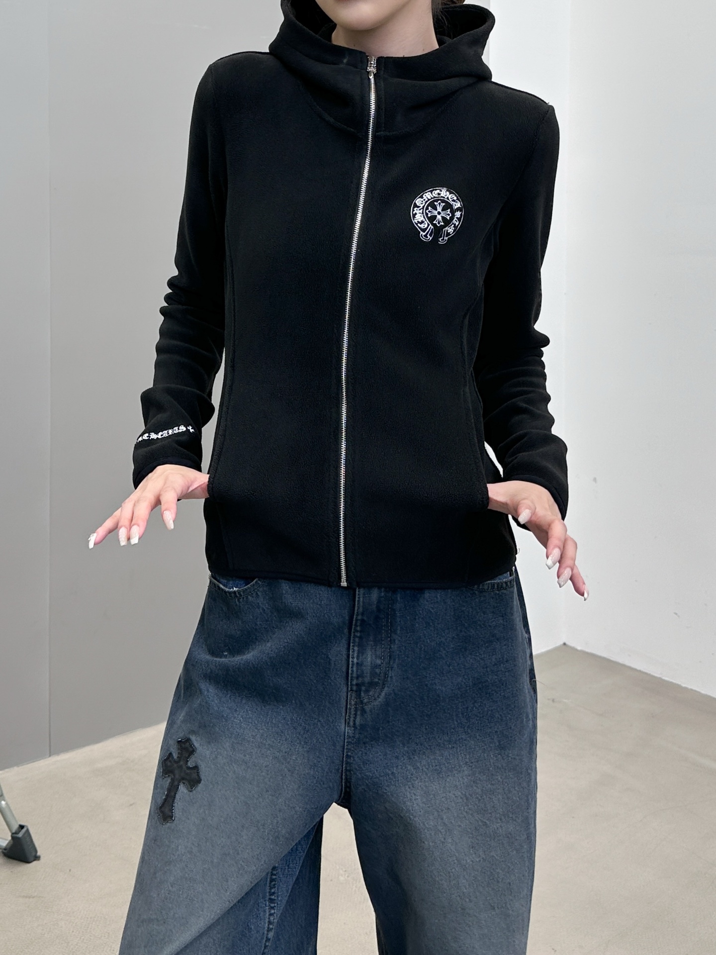 🆕克罗心 ｜ 新款摇粒绒开衫，多处经典刺绣标工艺，休闲时尚，可内搭保暖也可外穿搭配，尺码sml