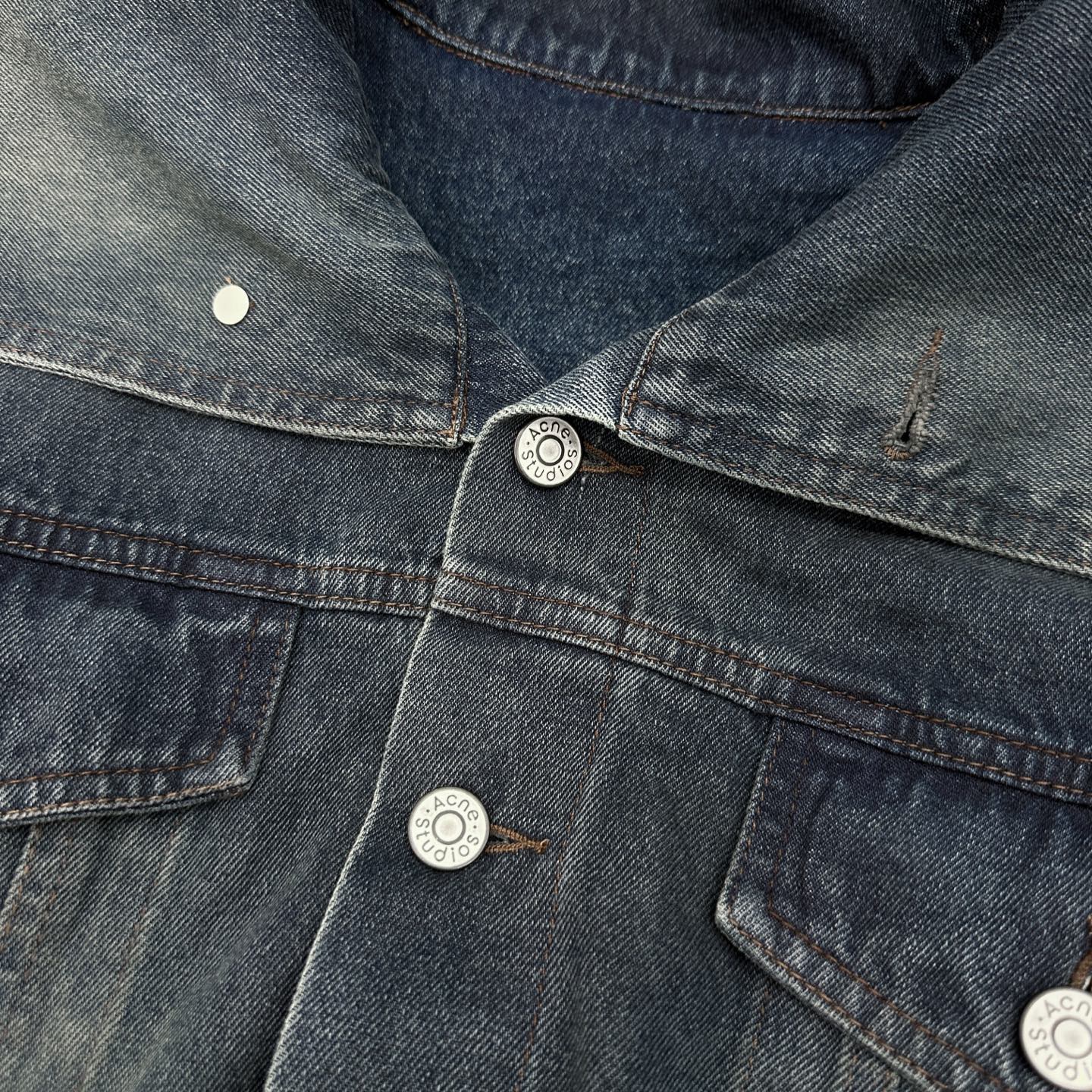 🆕Acne ｜ 新款牛仔上衣，成衣洗水喷色工艺，大翻领款式休闲时尚，尺码sml