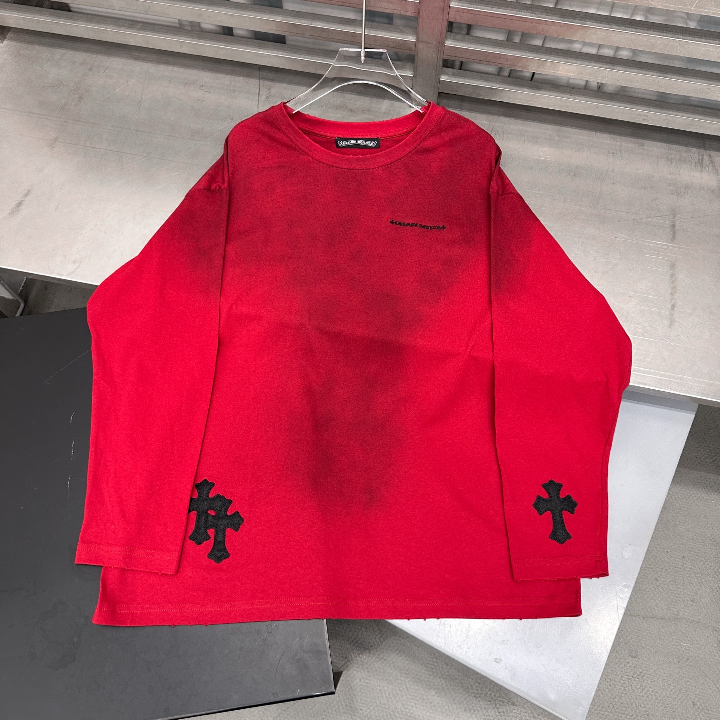 🆕克罗心 ｜ 新款长袖t，成衣洗水炒色喷色吊磨工艺加手工刺绣十字标，男女同款，尺码sml
