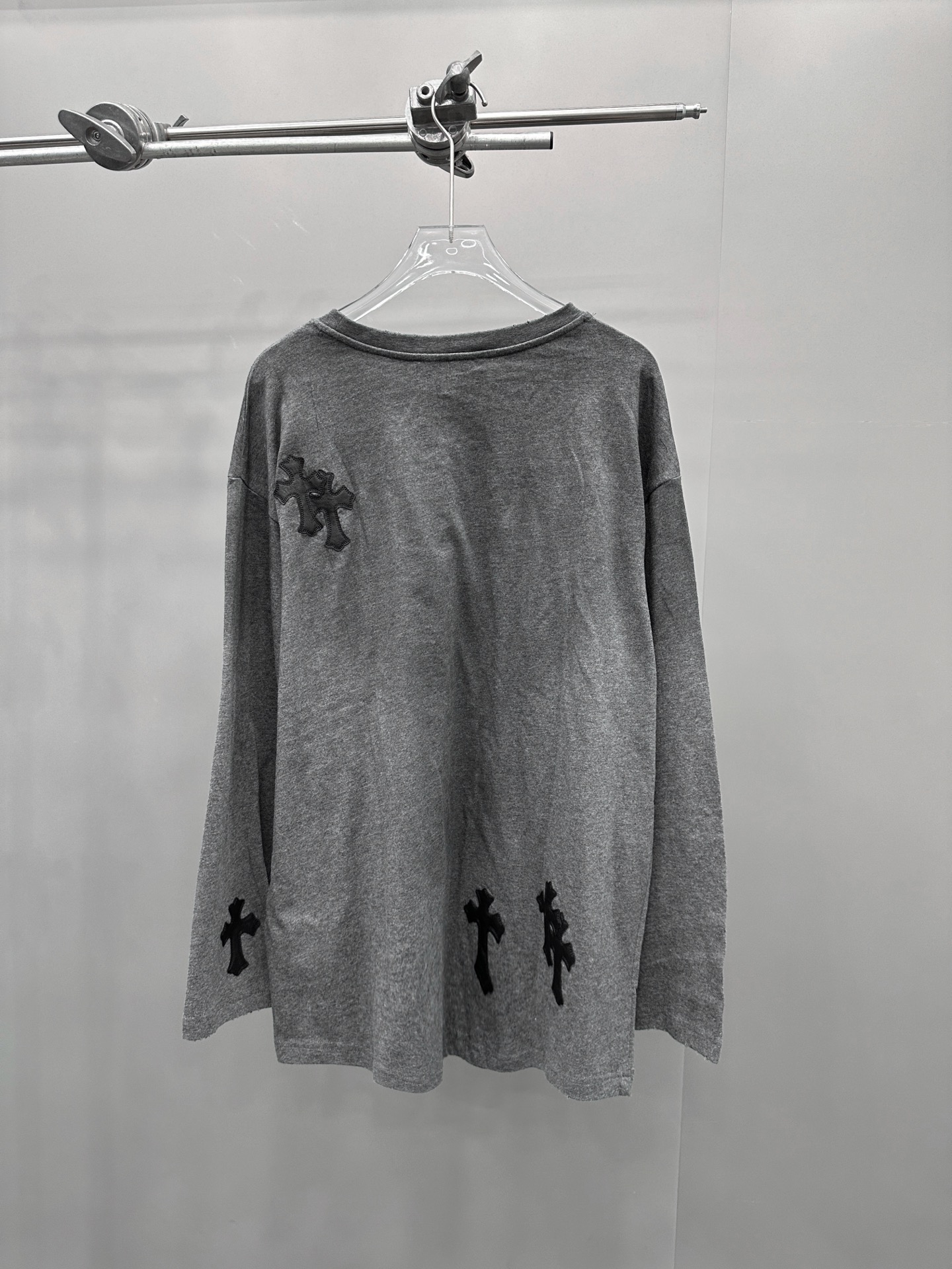 🆕克罗心 ｜ 新款长袖t，成衣洗水炒色喷色吊磨工艺加手工刺绣十字标，男女同款，尺码sml