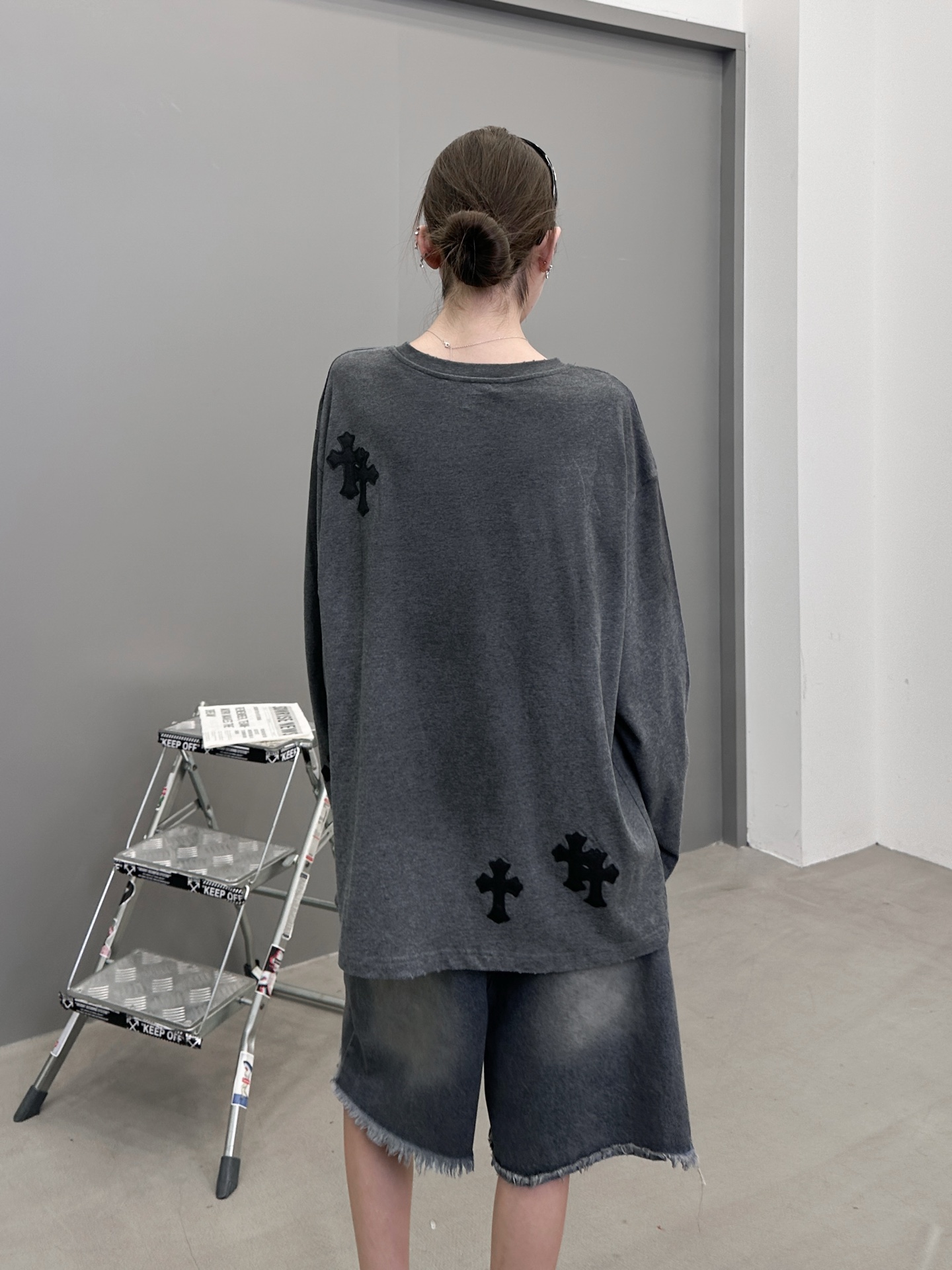 🆕克罗心 ｜ 新款长袖t，成衣洗水炒色喷色吊磨工艺加手工刺绣十字标，男女同款，尺码sml