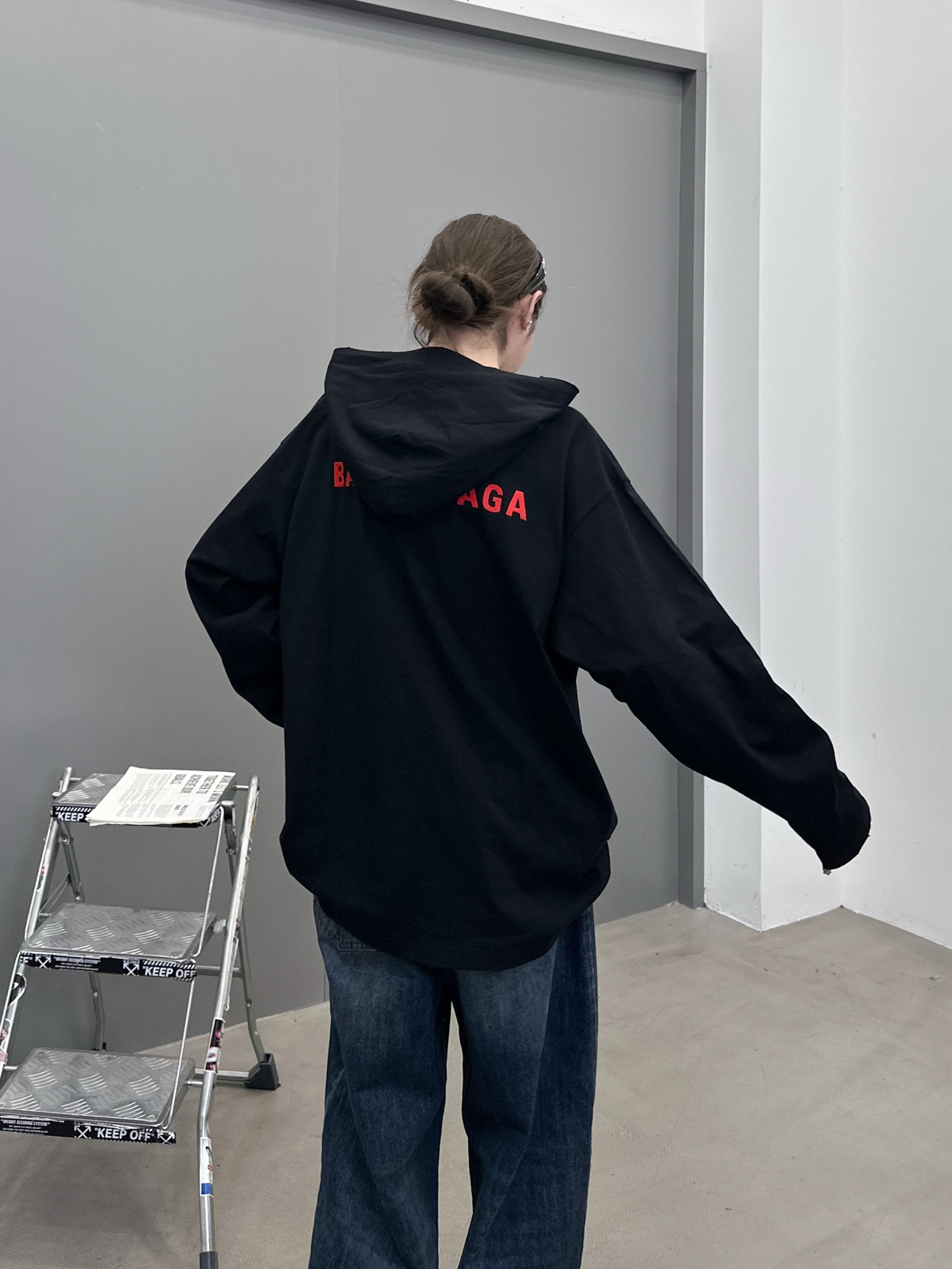 🆕巴黎 ｜ 新款长袖t，成衣洗水炒色吊磨工艺加前后刺绣标，男女同款，尺码sml