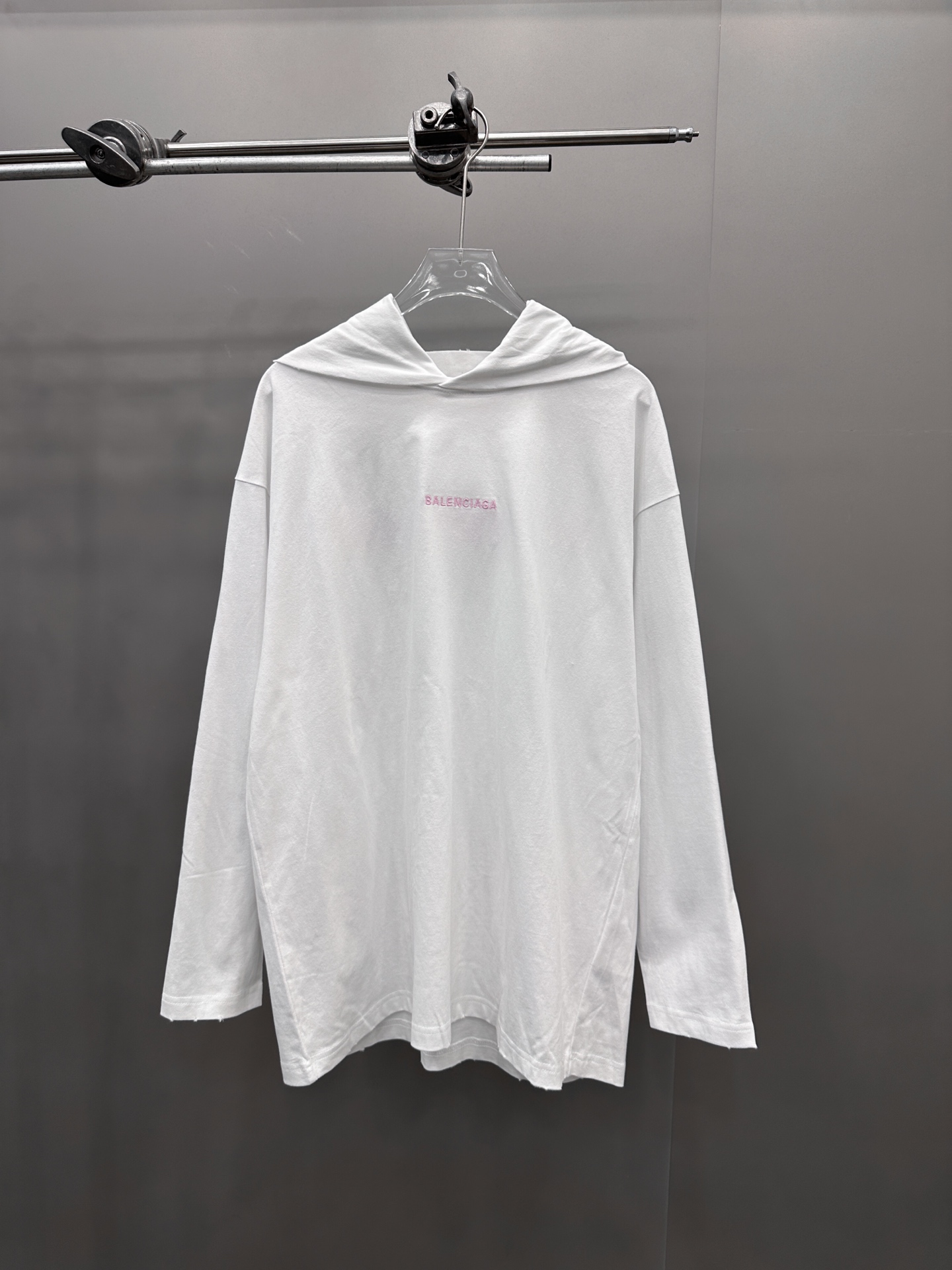 🆕巴黎 ｜ 新款长袖t，成衣洗水炒色吊磨工艺加前后刺绣标，男女同款，尺码sml