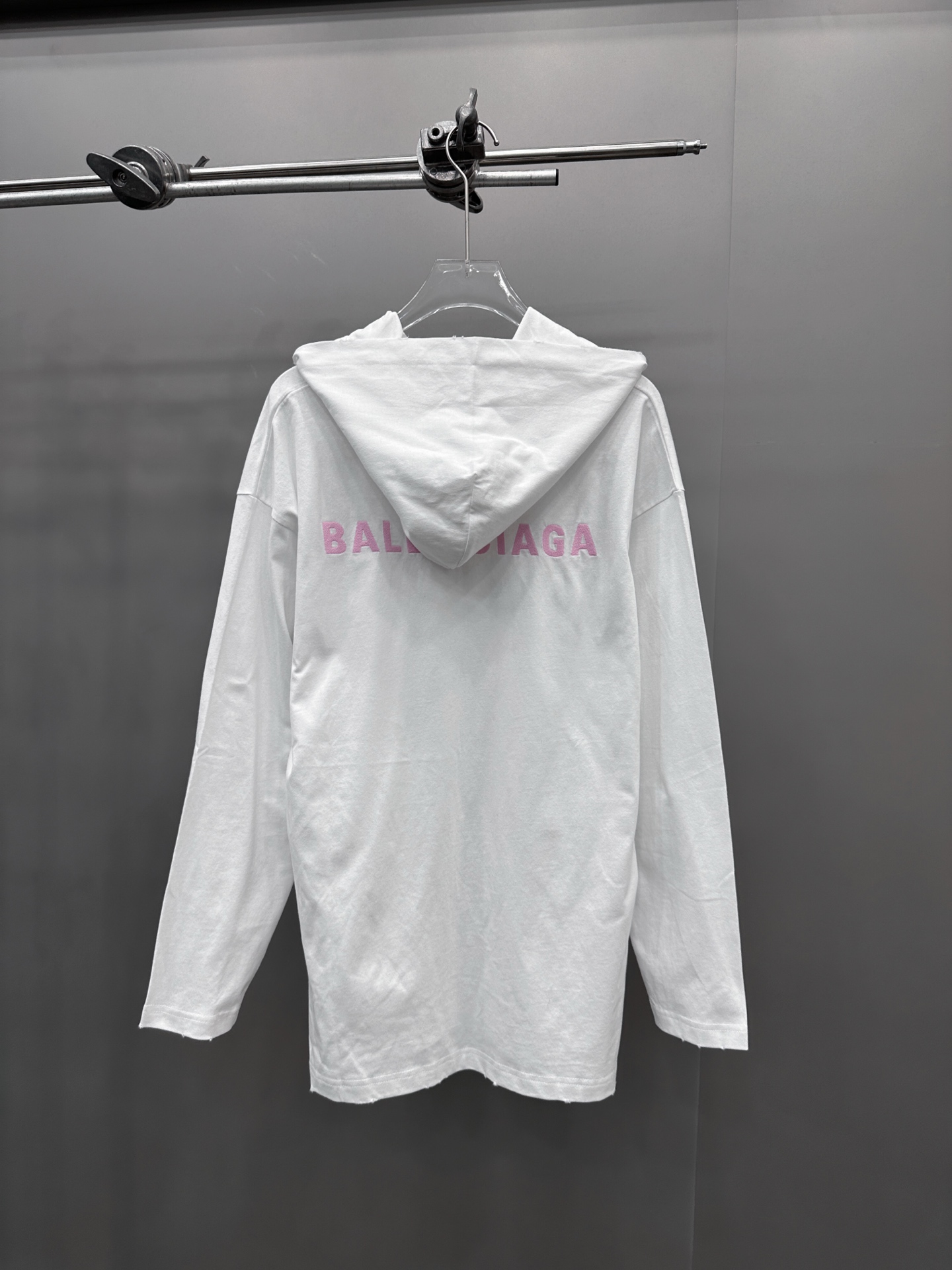 🆕巴黎 ｜ 新款长袖t，成衣洗水炒色吊磨工艺加前后刺绣标，男女同款，尺码sml