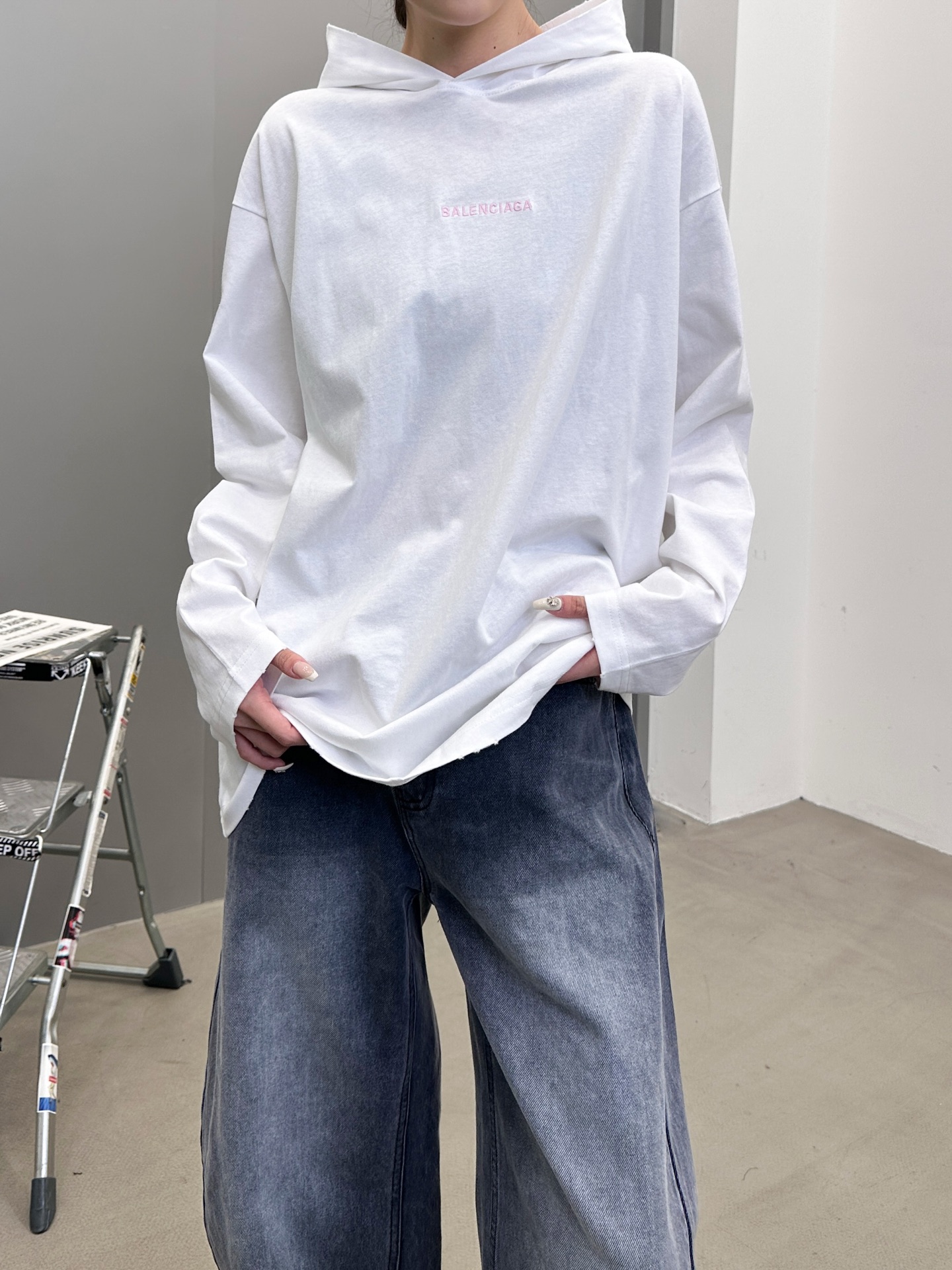 🆕巴黎 ｜ 新款长袖t，成衣洗水炒色吊磨工艺加前后刺绣标，男女同款，尺码sml