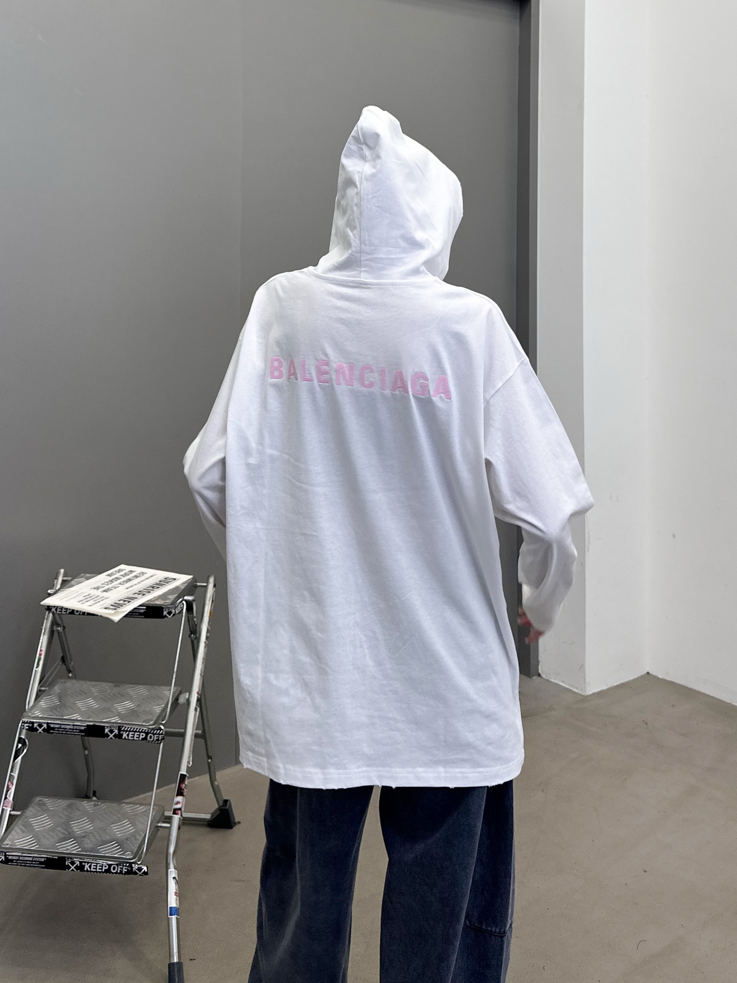 🆕巴黎 ｜ 新款长袖t，成衣洗水炒色吊磨工艺加前后刺绣标，男女同款，尺码sml