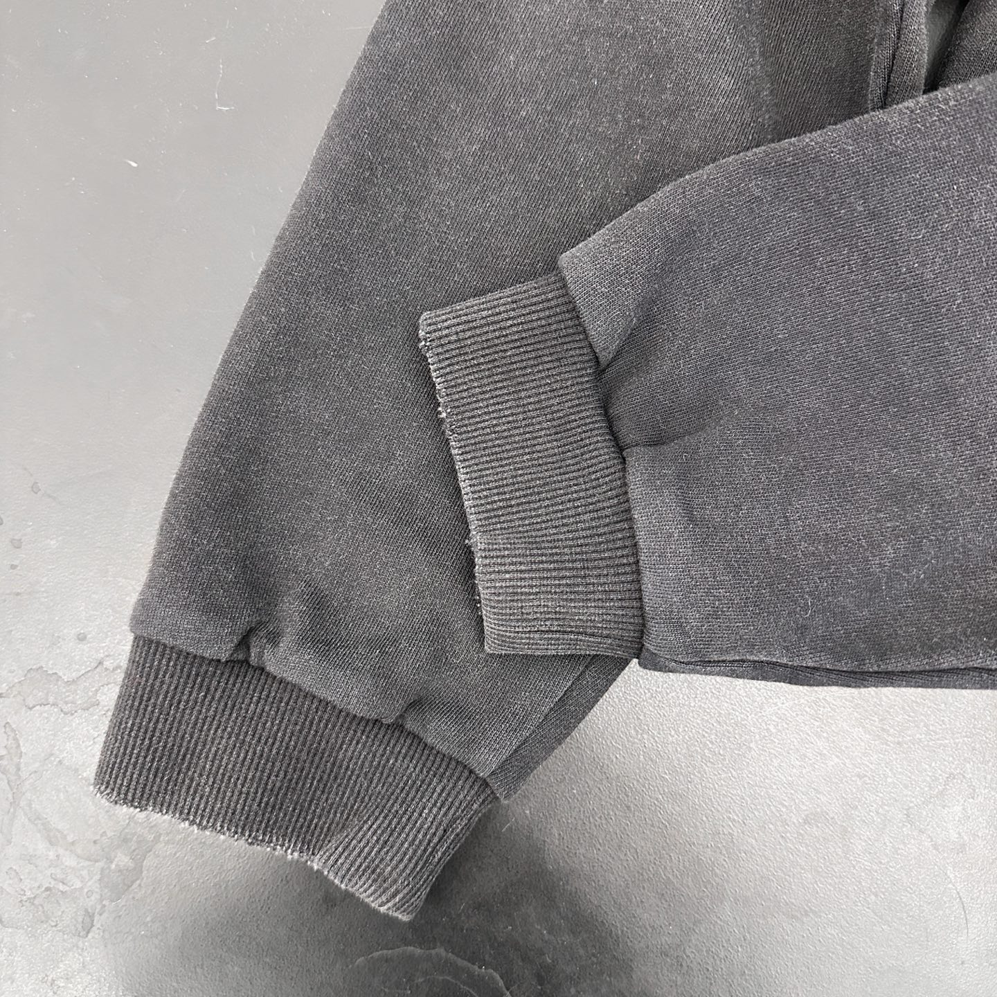 🆕巴黎 ｜ 新款卫衣开衫，成衣洗水炒色吊磨工艺加前后数码直喷印花，尺码sml