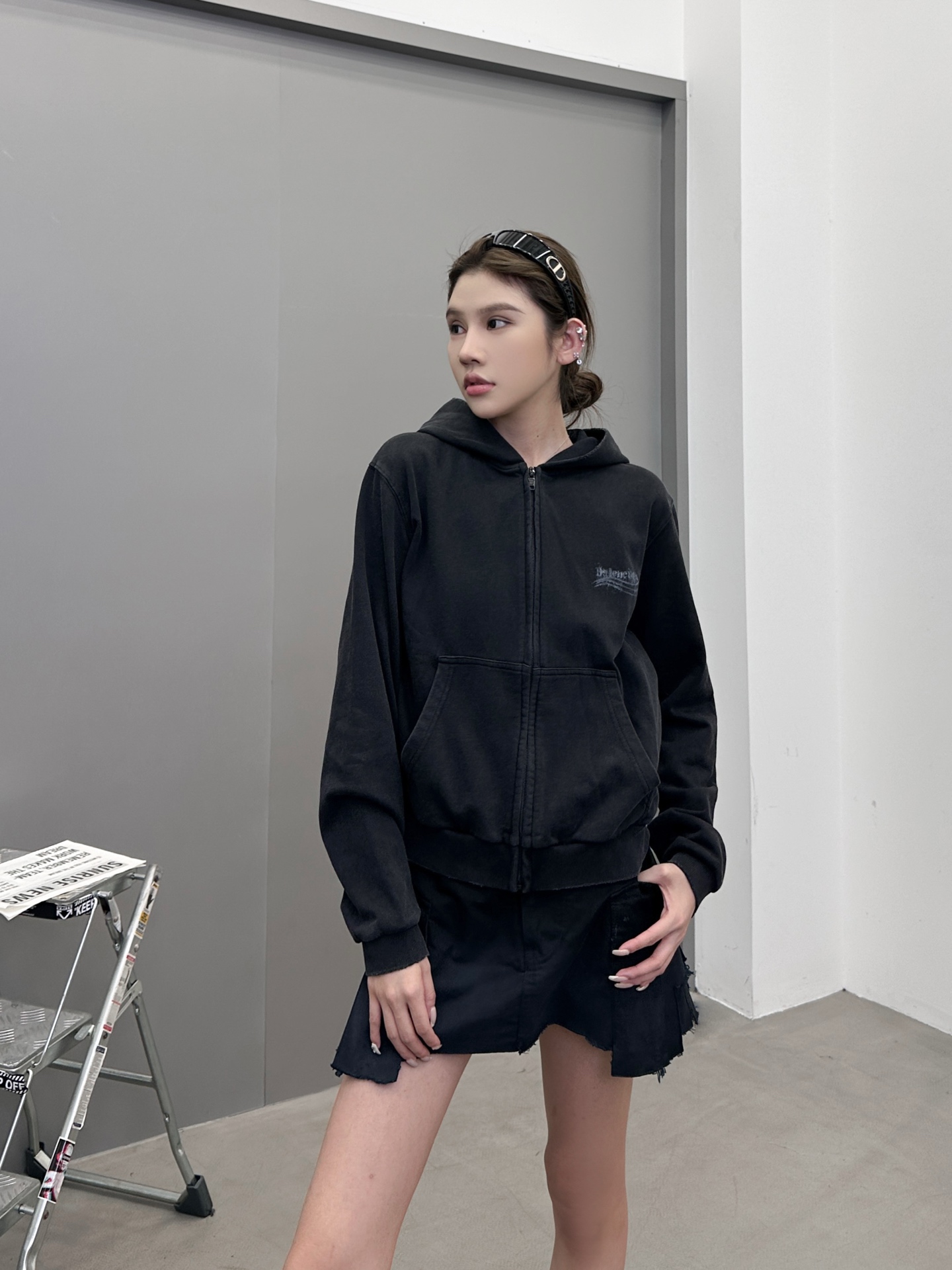 🆕巴黎 ｜ 新款卫衣开衫，成衣洗水炒色吊磨工艺加前后数码直喷印花，尺码sml