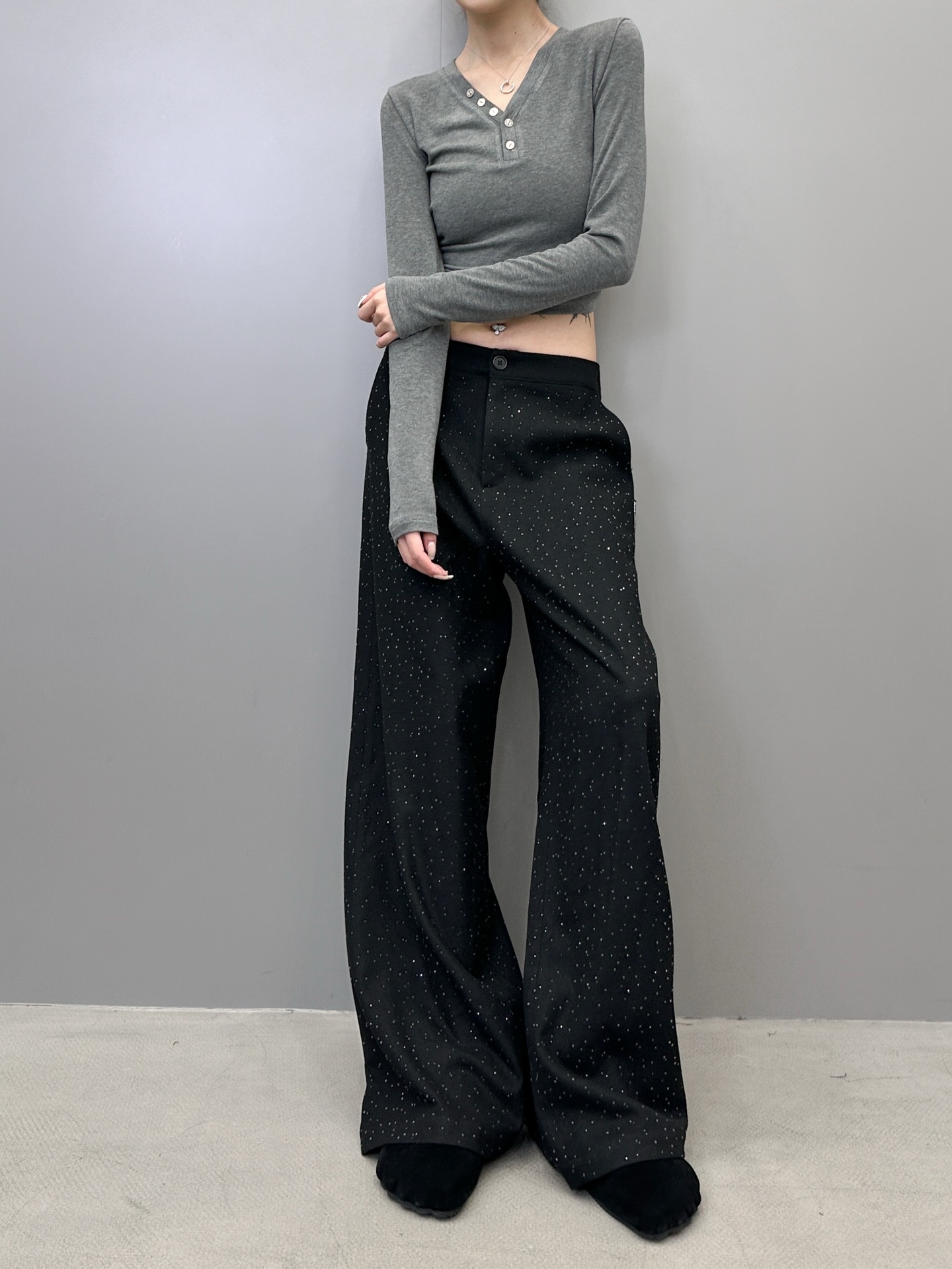 🆕大王 ｜ 新款休闲裤，成衣全身烫钻工艺，进口羊毛混纺面料，休闲时尚，尺码sml