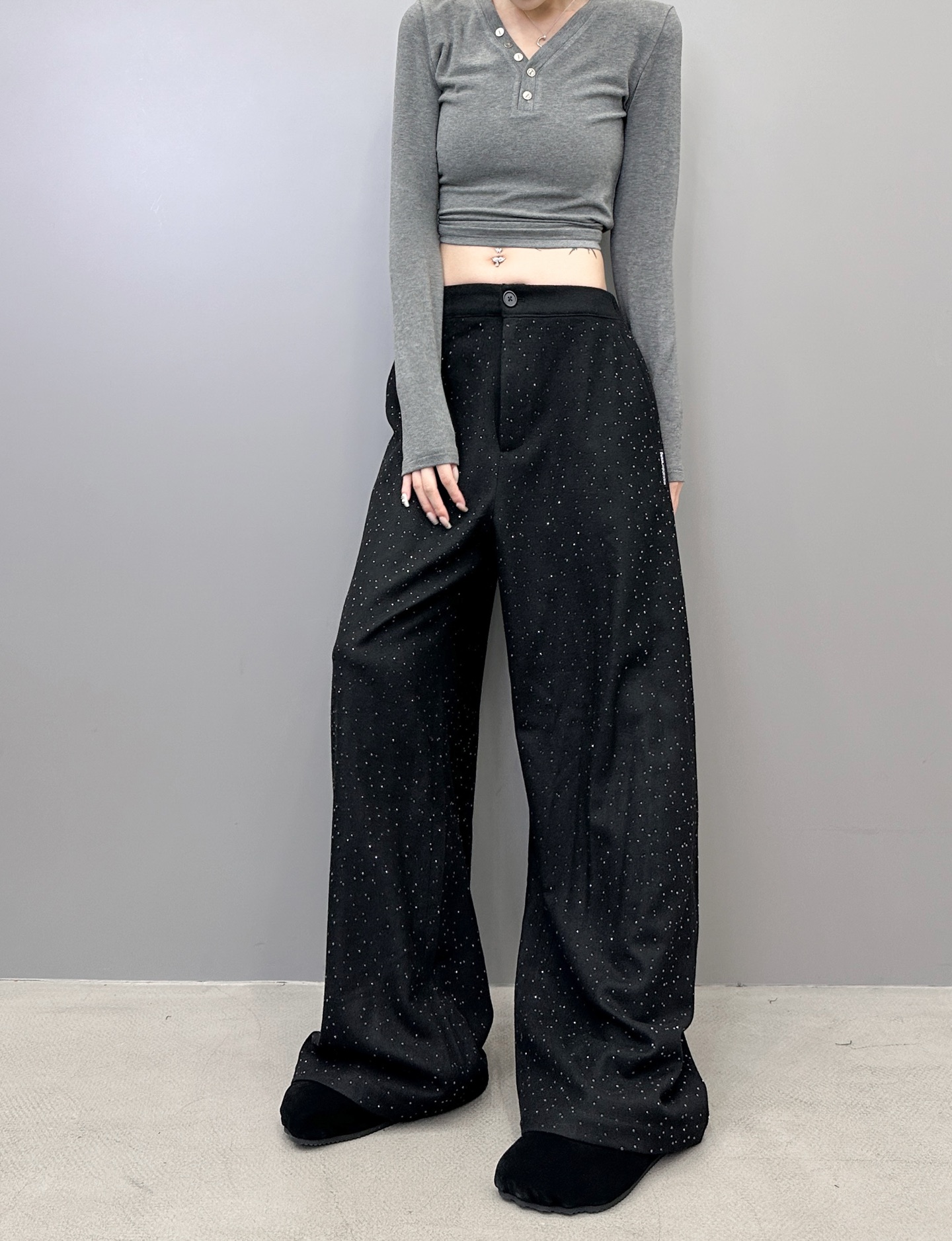 🆕大王 ｜ 新款休闲裤，成衣全身烫钻工艺，进口羊毛混纺面料，休闲时尚，尺码sml