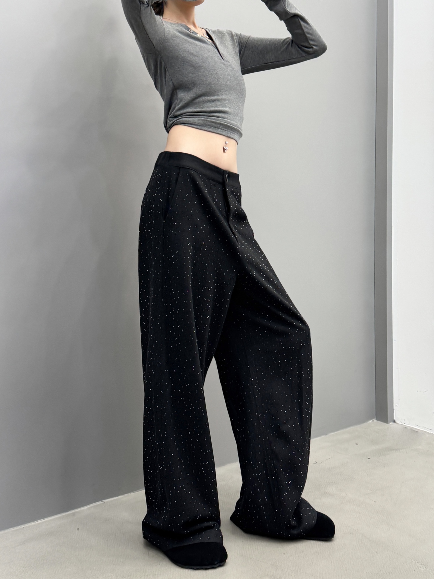 🆕大王 ｜ 新款休闲裤，成衣全身烫钻工艺，进口羊毛混纺面料，休闲时尚，尺码sml