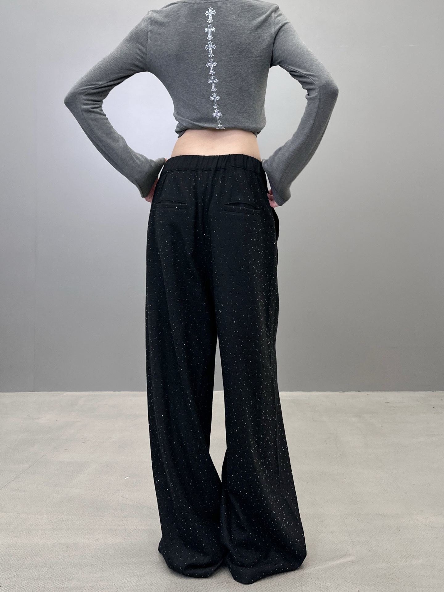 🆕大王 ｜ 新款休闲裤，成衣全身烫钻工艺，进口羊毛混纺面料，休闲时尚，尺码sml