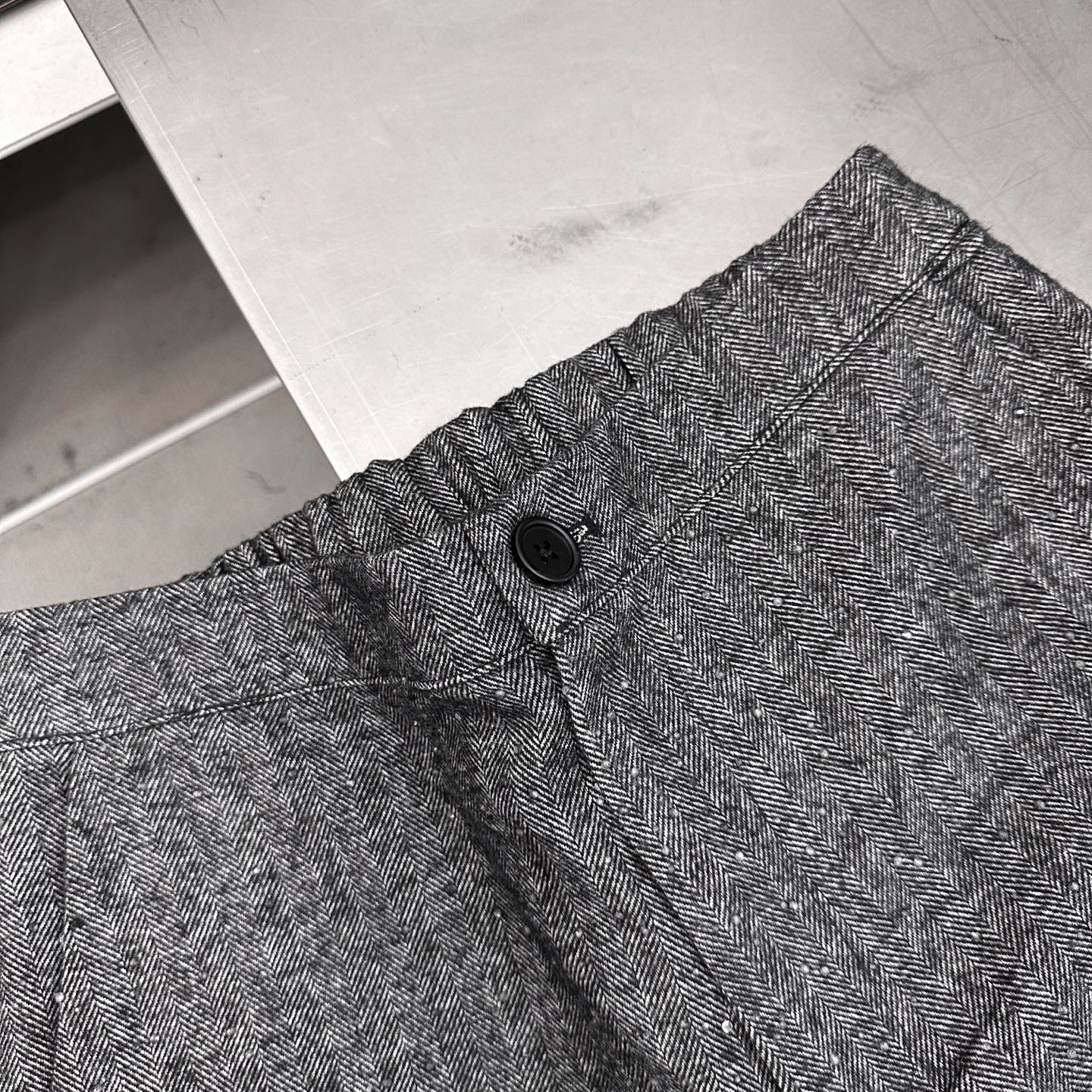 🆕大王 ｜ 新款休闲裤，成衣全身烫钻工艺，进口羊毛混纺面料，休闲时尚，尺码sml