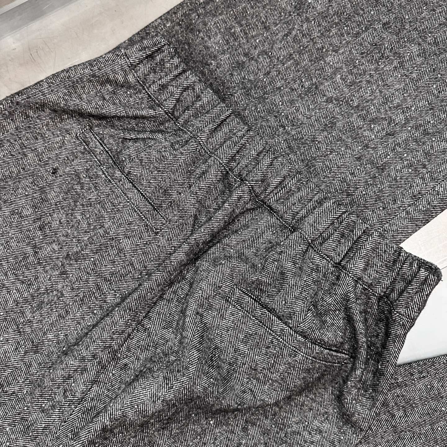 🆕大王 ｜ 新款休闲裤，成衣全身烫钻工艺，进口羊毛混纺面料，休闲时尚，尺码sml