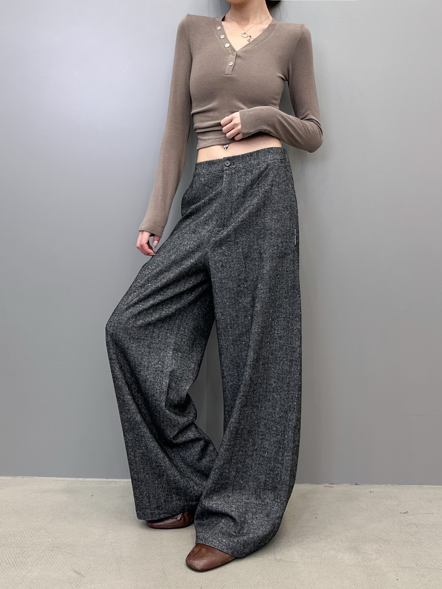 🆕大王 ｜ 新款休闲裤，成衣全身烫钻工艺，进口羊毛混纺面料，休闲时尚，尺码sml