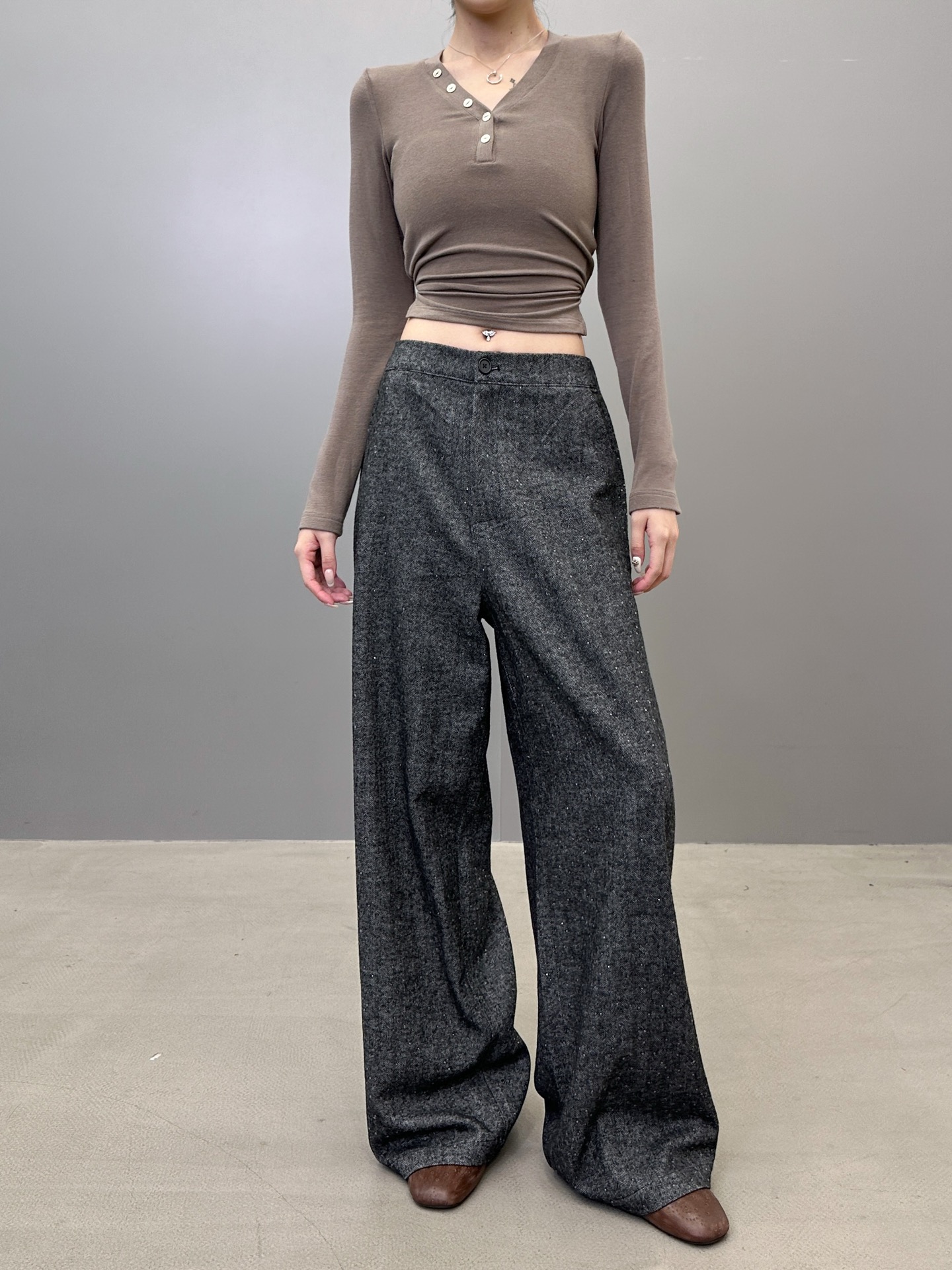 🆕大王 ｜ 新款休闲裤，成衣全身烫钻工艺，进口羊毛混纺面料，休闲时尚，尺码sml