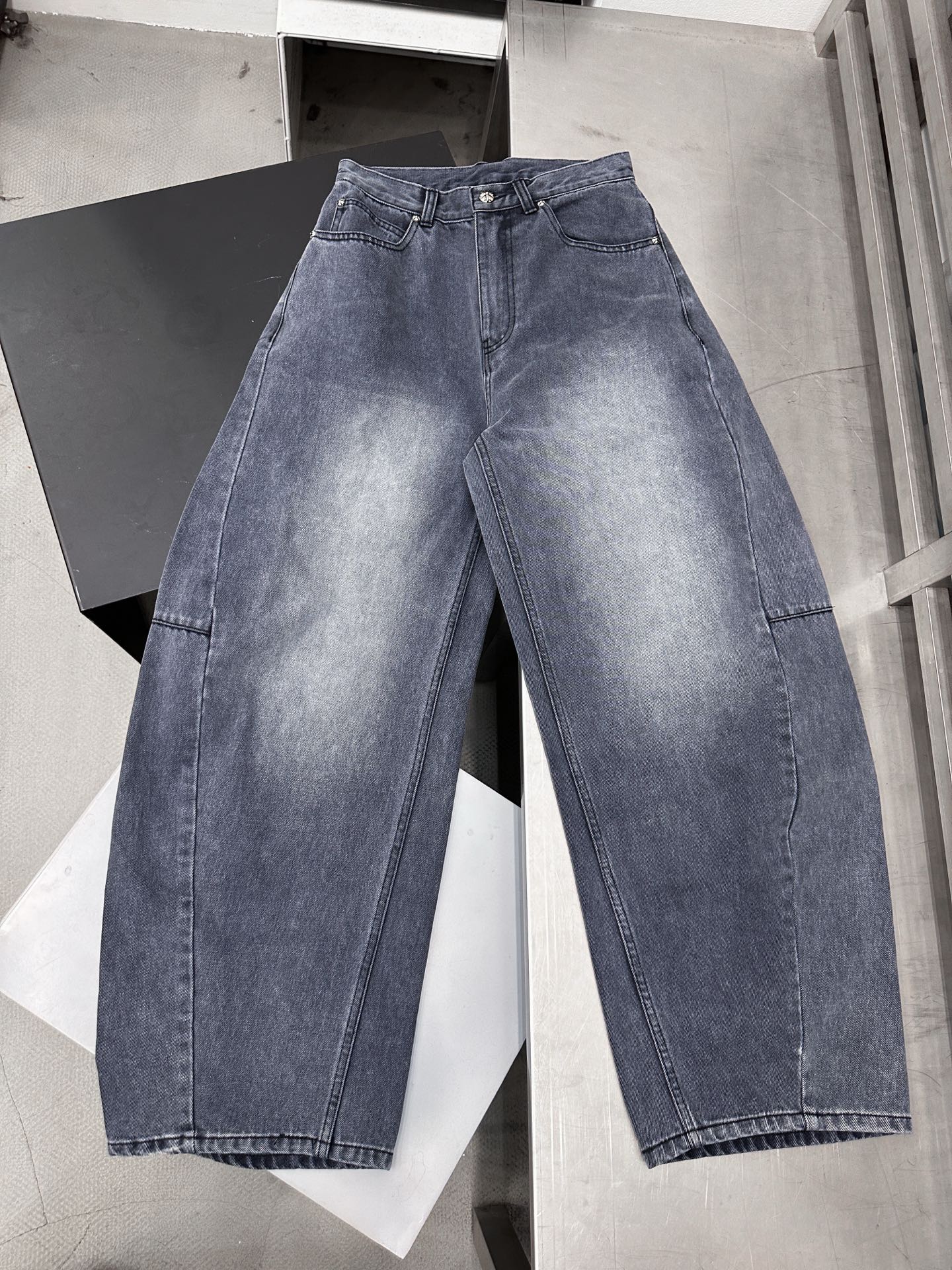 🆕克罗心 ｜ 新款牛仔裤，成衣洗水工艺，经典弯刀款式，特殊混纺牛仔布，男女同款，尺码sml
