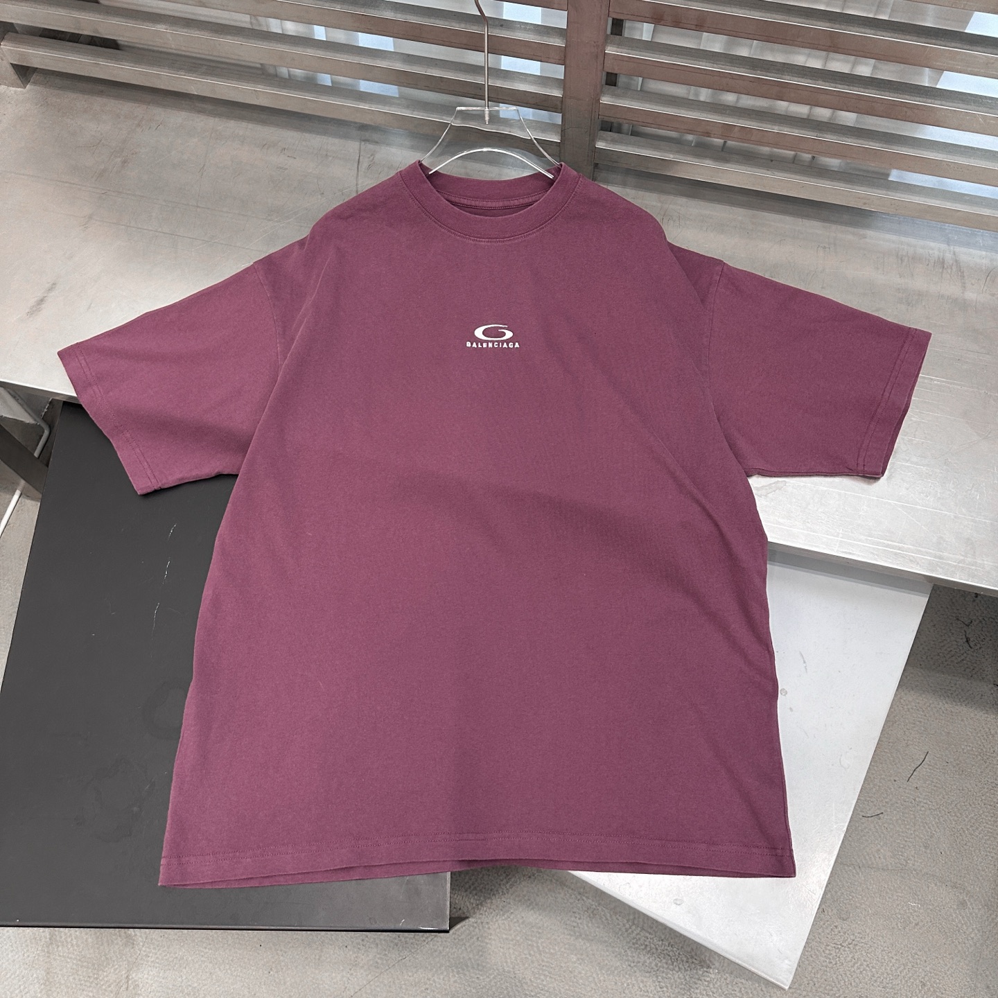 巴黎 ｜ 新款短袖t，成衣洗水炒色喷色工艺，男女同款，尺码sml