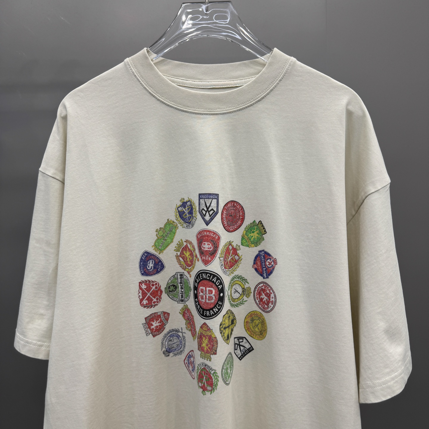 🆕巴黎 ｜ 新款短袖t，成衣洗水加多色数码直喷印花工艺，男女同款，尺码sml