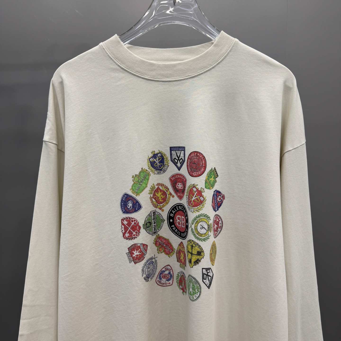 🆕巴黎 ｜ 新款长袖t，成衣洗水加多色数码直喷印花工艺，男女同款，尺码sml