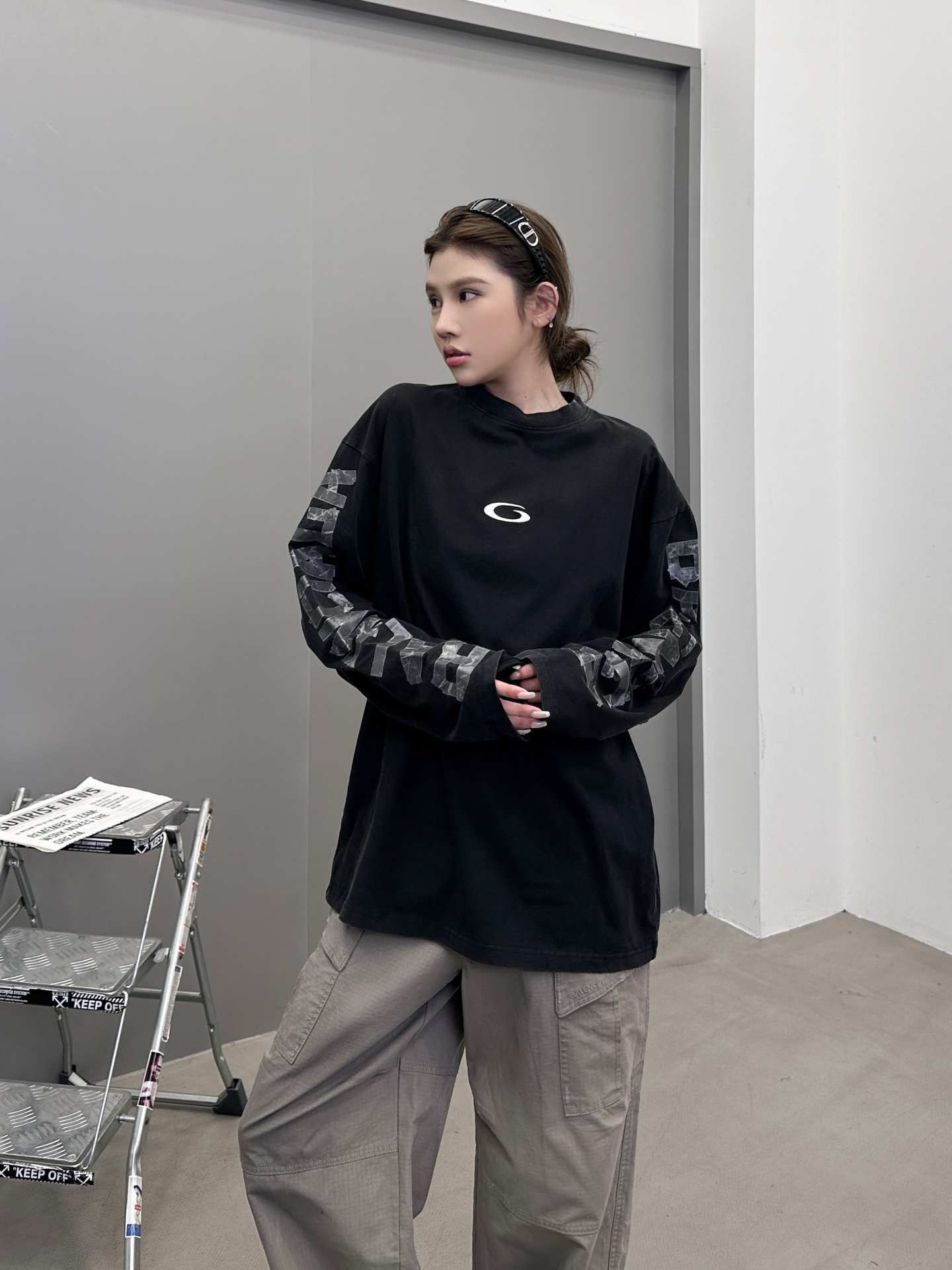 巴黎 ｜ 新款长袖t，成衣洗水炒色工艺加经典刺绣标，袖子胶布特殊印花工艺，男女同款，尺码sml