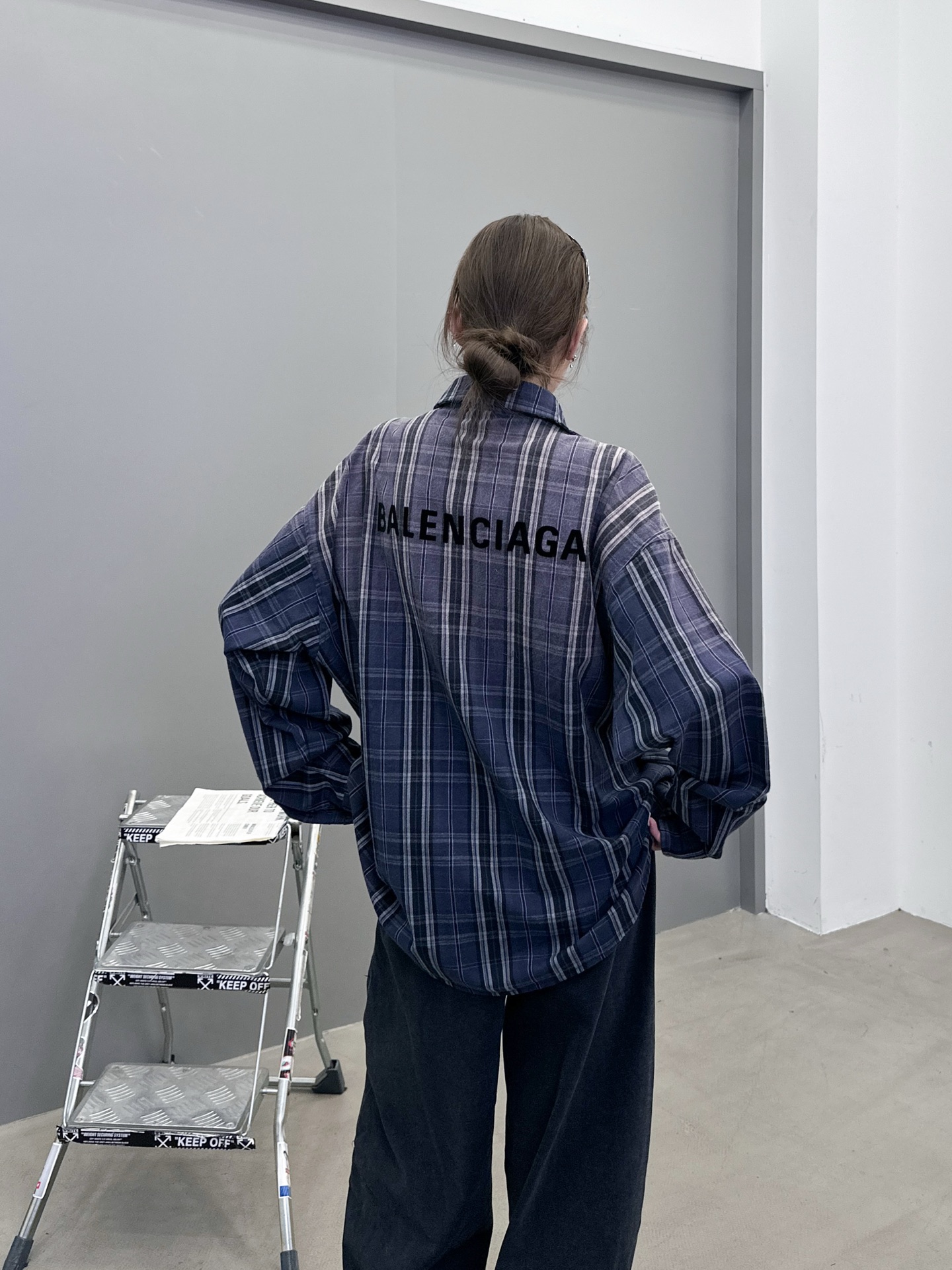 巴黎 ｜ 新款休闲格子衬衣，成衣洗水喷色加成衣植绒印花工艺，男女同款，尺码sml