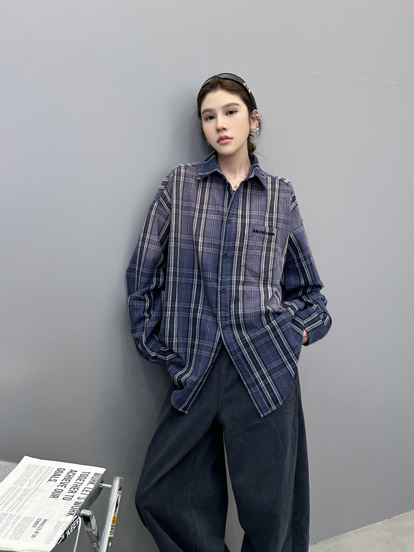 巴黎 ｜ 新款休闲格子衬衣，成衣洗水喷色加成衣植绒印花工艺，男女同款，尺码sml