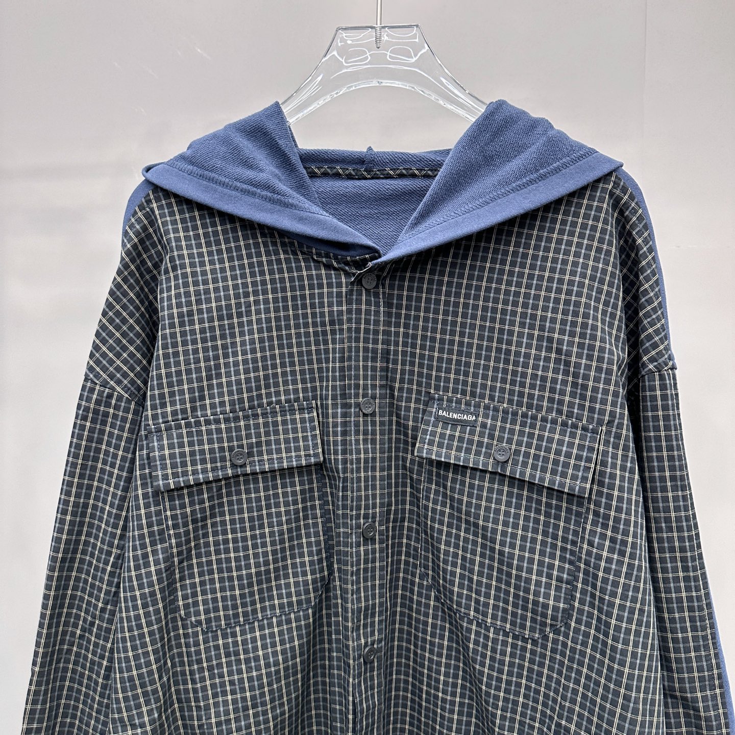 巴黎 ｜ 新款休闲开衫，成衣洗水炒色工艺，针梭织前后拼接做工，男女同款，尺码sml