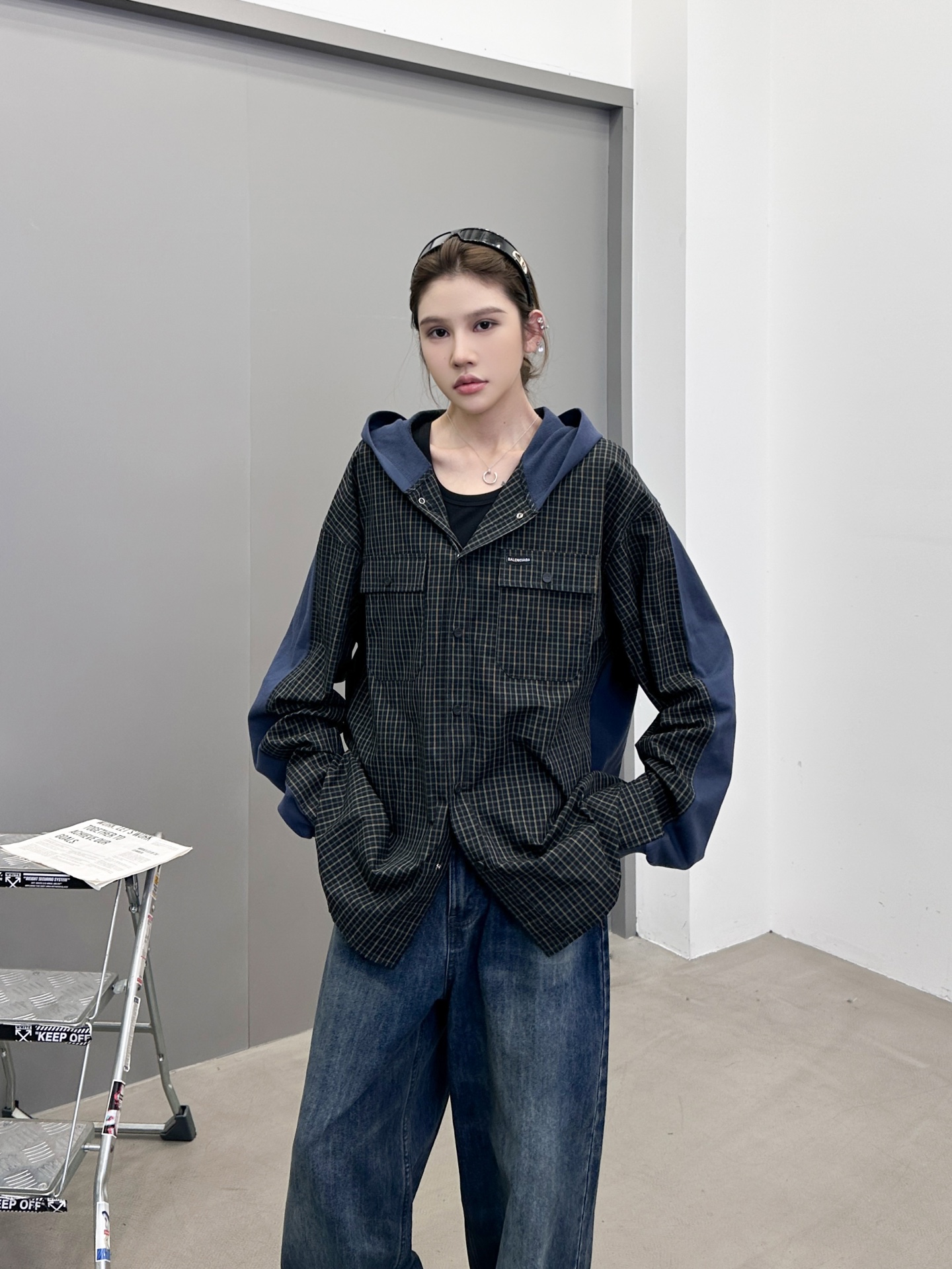 巴黎 ｜ 新款休闲开衫，成衣洗水炒色工艺，针梭织前后拼接做工，男女同款，尺码sml