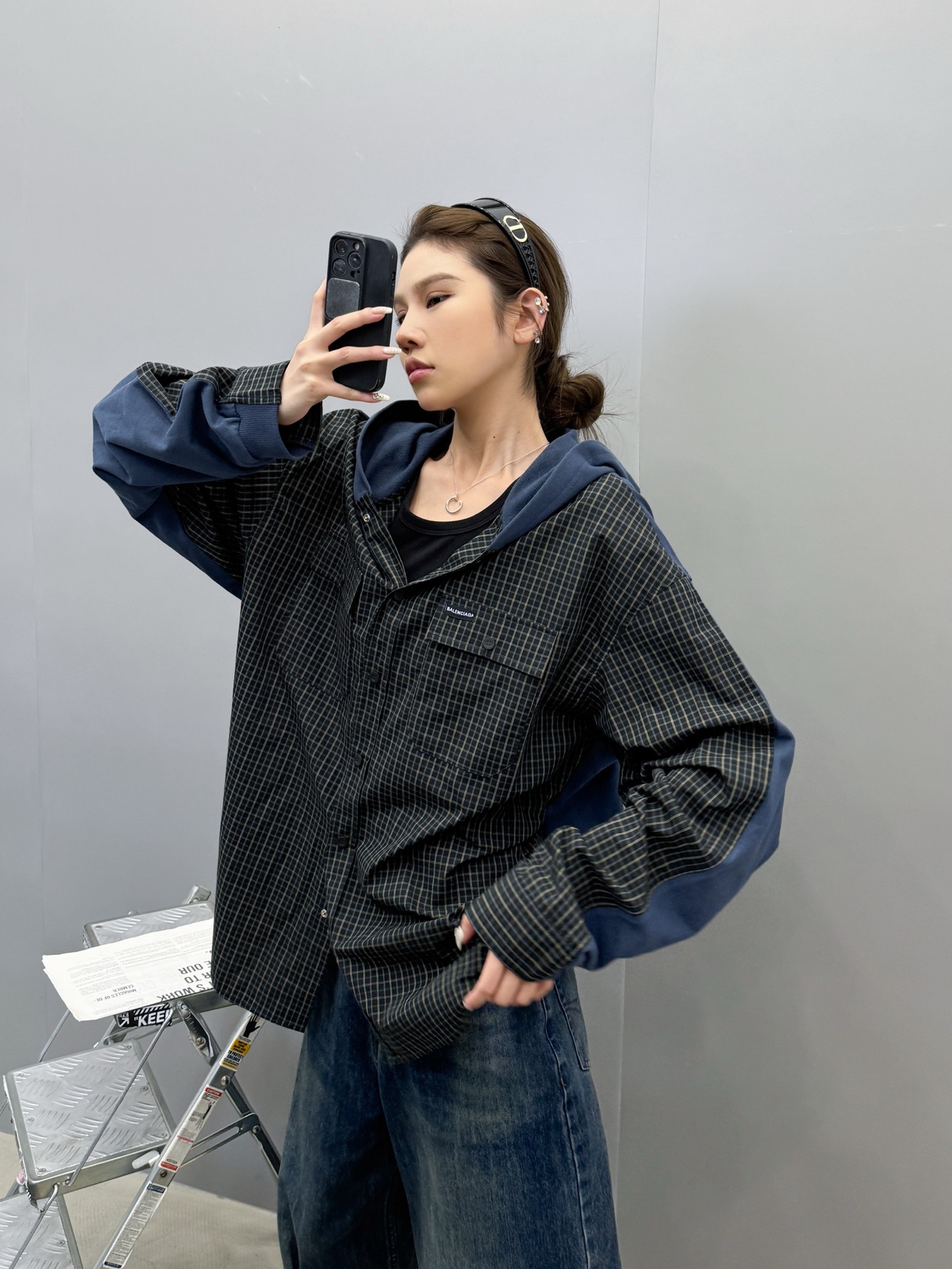 巴黎 ｜ 新款休闲开衫，成衣洗水炒色工艺，针梭织前后拼接做工，男女同款，尺码sml